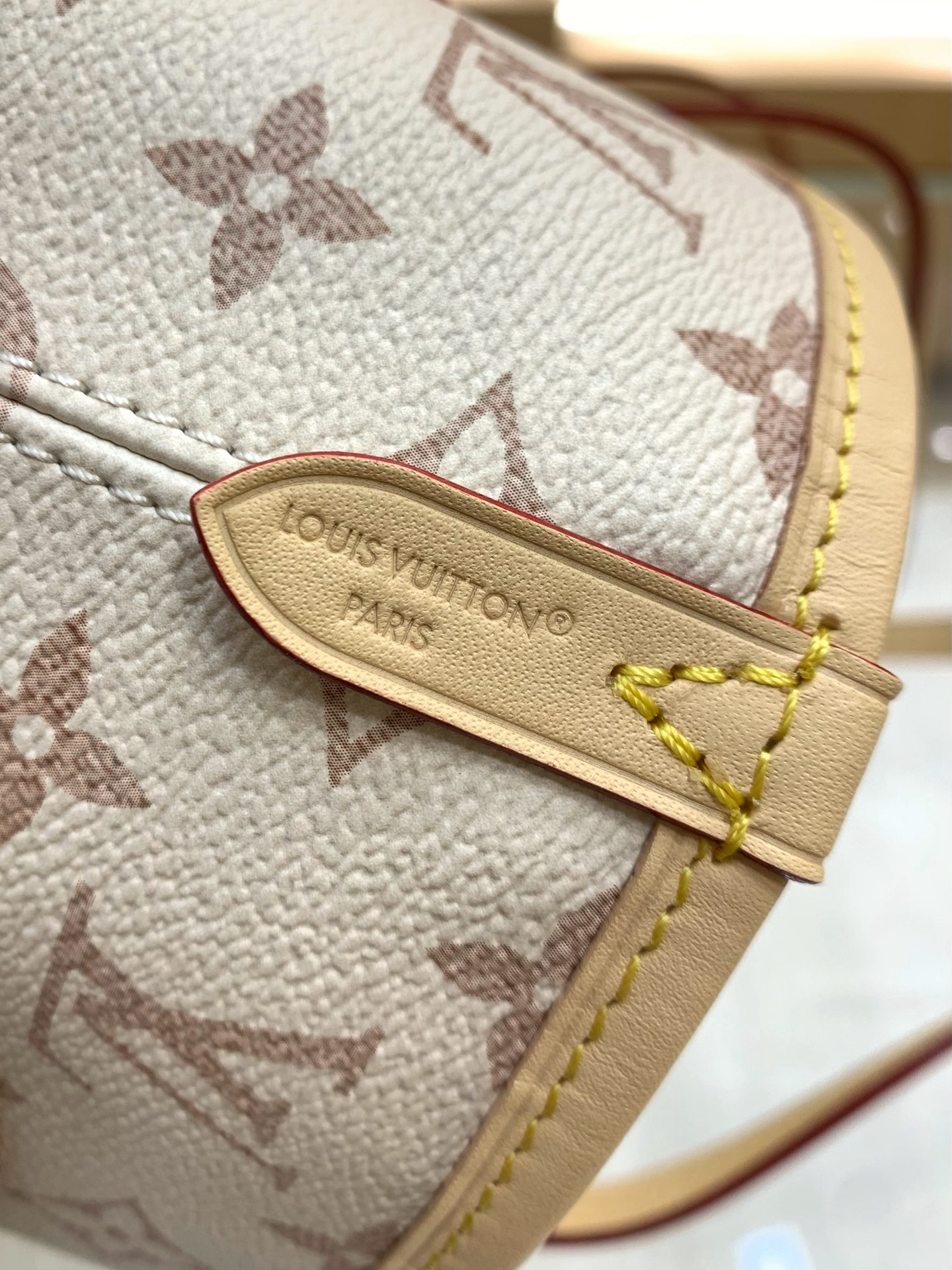 【顶级原单】款号：M2A095  带163芯片    LV Crafty 系列焕新演绎 House 品牌的 Monogr