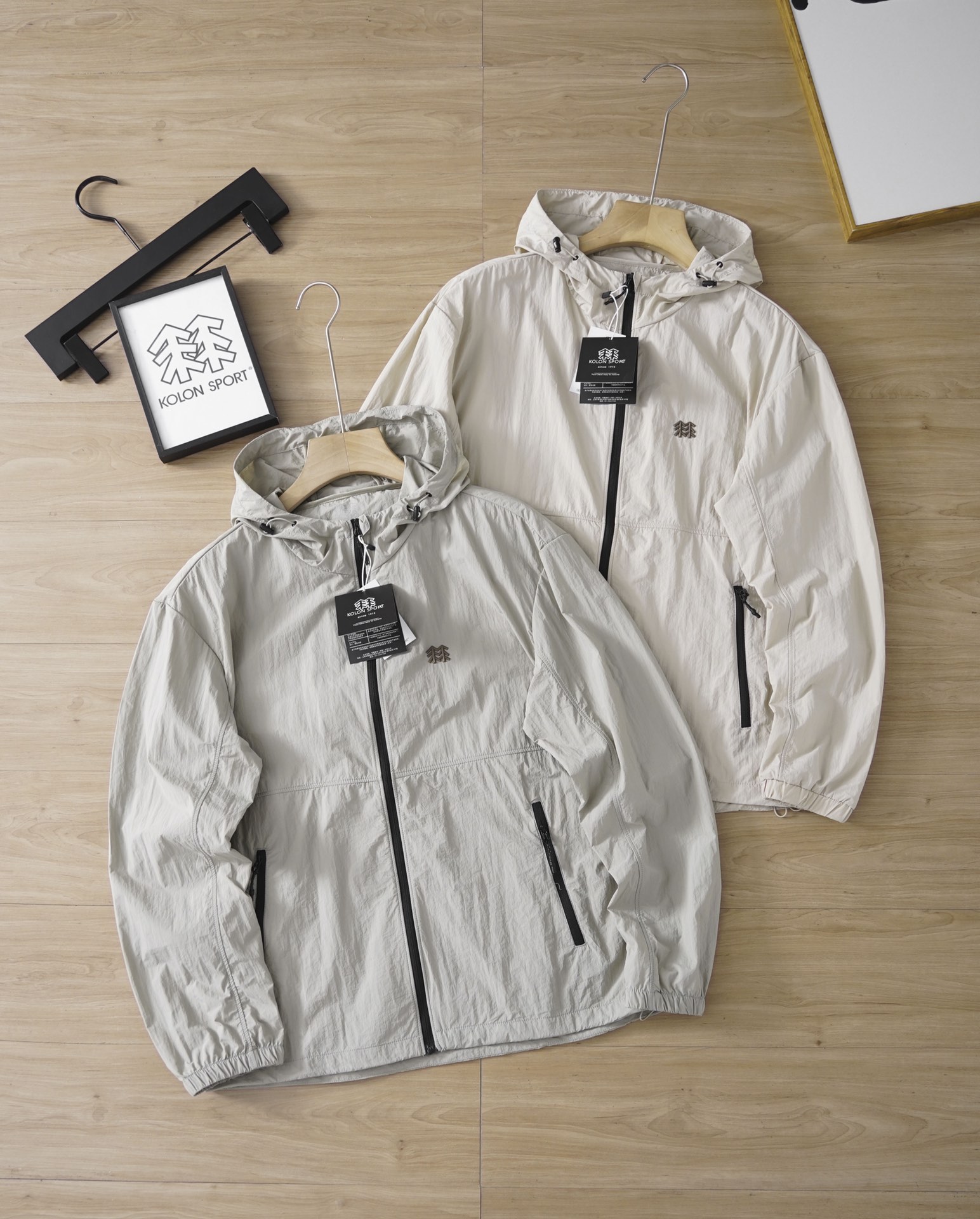 Kolon Sport Chaqueta Ligera con Protección Solar UPF para Hombre y Mujer 9 i1717070295 4909 3