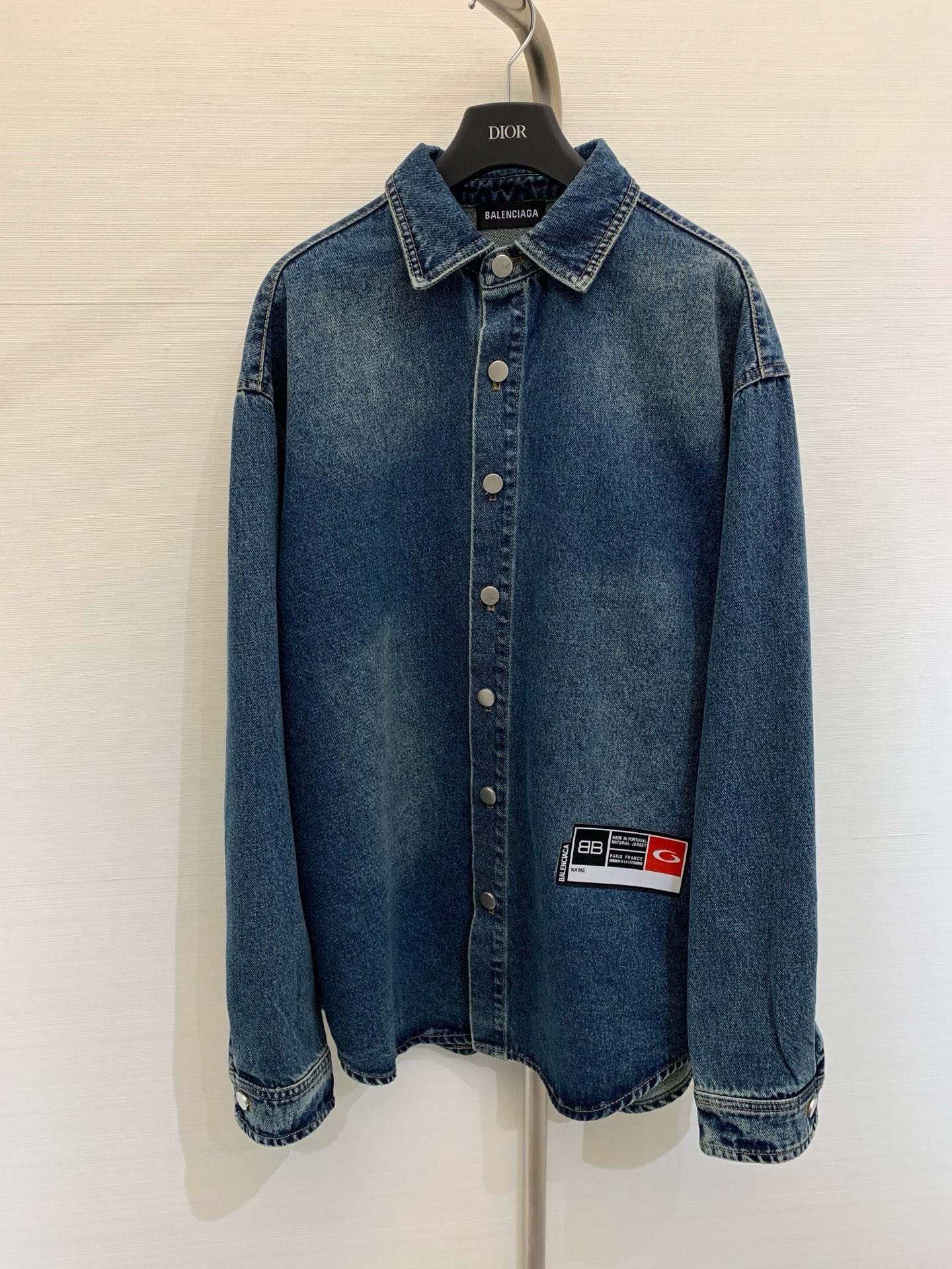 NO:307282,New early spring style loose denim jacket, casual style, can handle any figure, must-have!  yard count, jackets & coats,alexander wang19860909早春新款 宽松牛仔外套,休闲版型,任何身材都能驾驭,必入款！ 码数,,jackets & coats,alexander wang,Women's clothing