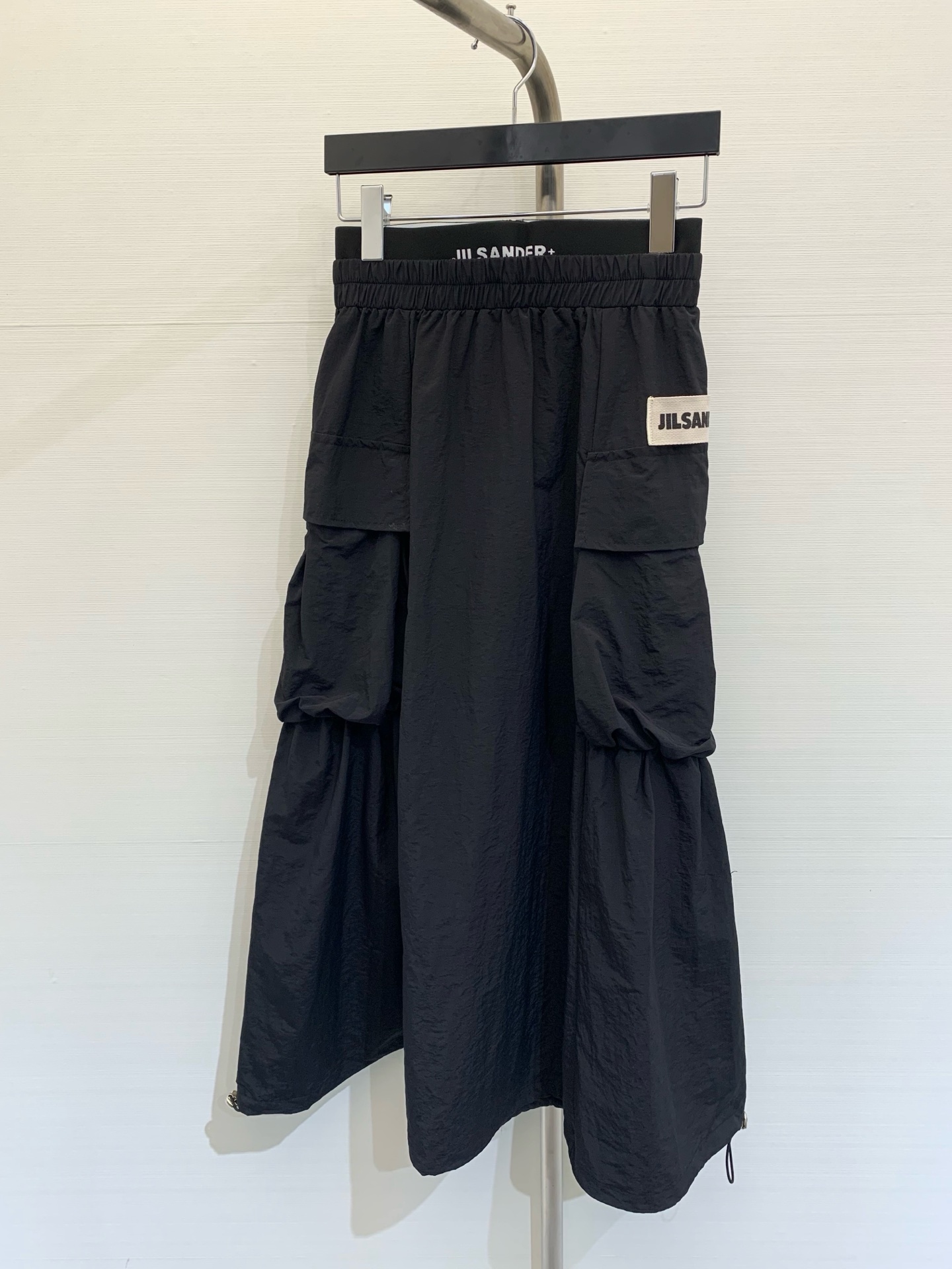 NO:307768,p, New early spring style, elastic waist work skirt, this work skirt must be given full marks, a hot girl American style, the upper body is definitely the king! Korean fabric, the upper body is very comfortable, the elastic design is adjusted at will at will, perfectly wear three to seven-point body proportions, color card color, black, size, skirts, alexander wang19860909p,  早春新款 松紧腰工装裙,这条工装裙必须打满分 妥妥的辣妹美式风格 上身绝对是王炸！韩国面料 上身特别舒服,腰部隨意调节的松紧设计 完美穿出三七分身材比例 颜色卡色 黑色 码数,,skirts,alexander wang,Women's clothing