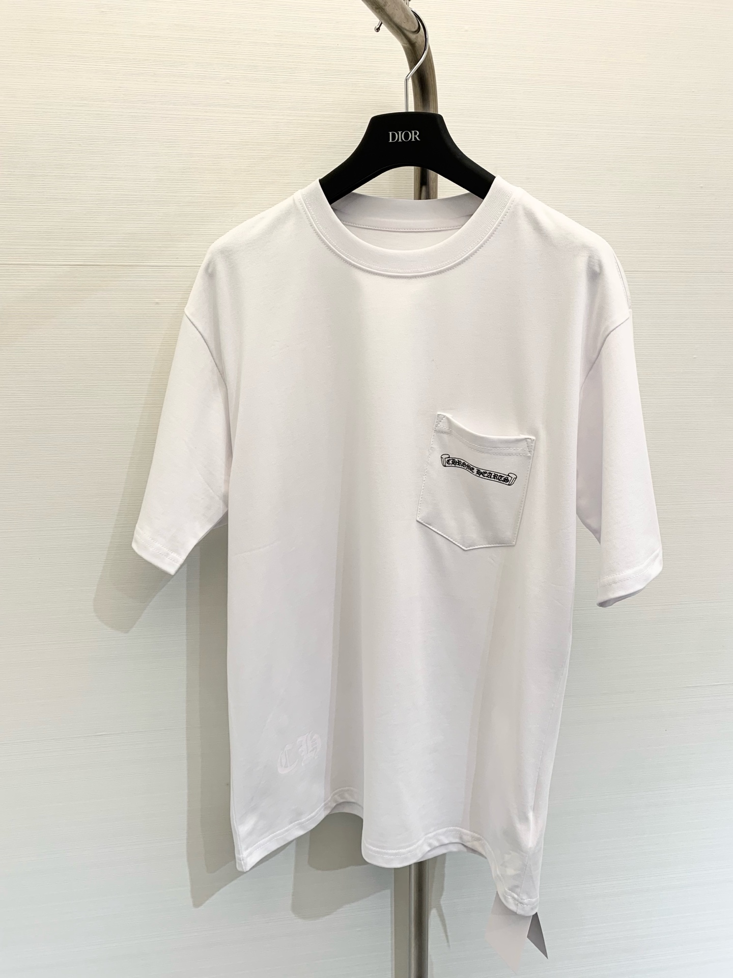 NO:307772,Croxin Early Spring New High-quality Environmentally friendly High-quality Top-grade Fabric, ~, Croque Classic Scroll Letter Colorful Cross Arm Short Sleeve, Imported Environmentally friendly Plaster Printing and Dyeing, Synchronized Color Black White Number, Chrome Hearts, T-shirt, alexander wang19860909克罗心  早春新款 高克重环保优质顶级面料,~,克罗经典卷轴字母彩色十字群花臂短袖,进口环保胶浆印染,同步 颜色黑色 白色 码数、、、,,chrome hearts,T-shirt,alexander wang,Women's clothing