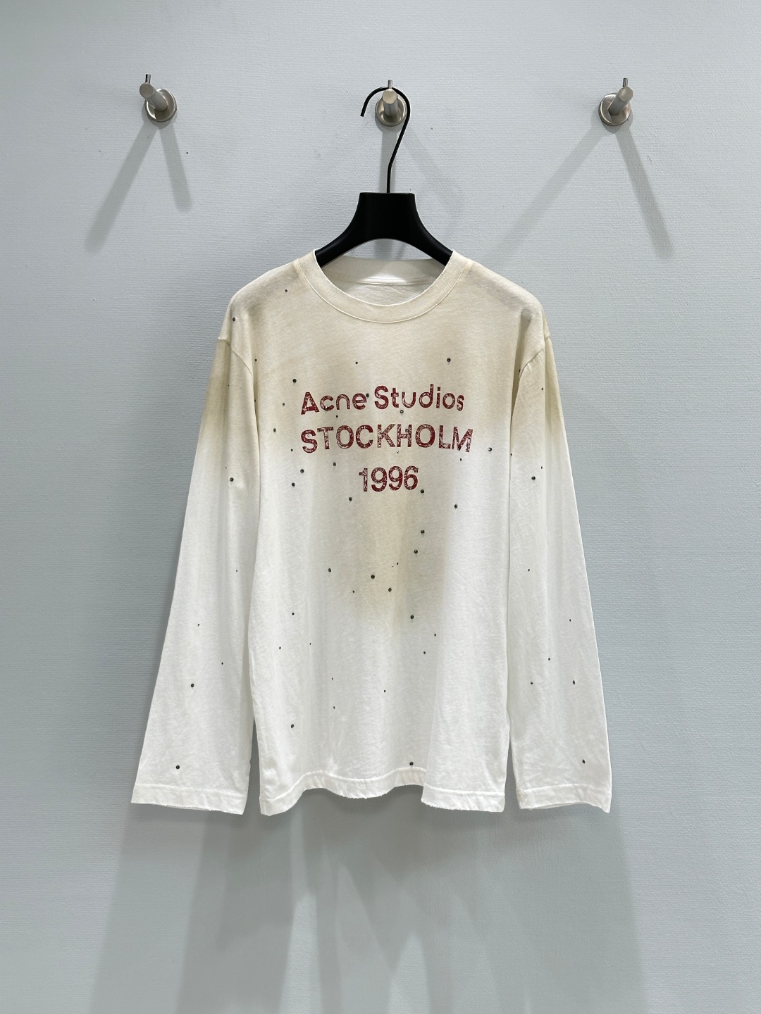 NO:324727,New early spring style, the black shiny embellishment of nail diamonds makes long-sleeved casual and lazy, more exquisite~ New Year's limited edition, love the newly added diamonds and burgundy characters, loose and lazy style, the same style for men and women!  Alexander wang19860909早春新款 钉钻黑色闪亮点缀做长袖休闲慵懒更精致了~新年限定款,大爱上面新加的钻和酒红色的字,宽松慵懒风,男女同款！ 码数,,alexander wang,Women's clothing