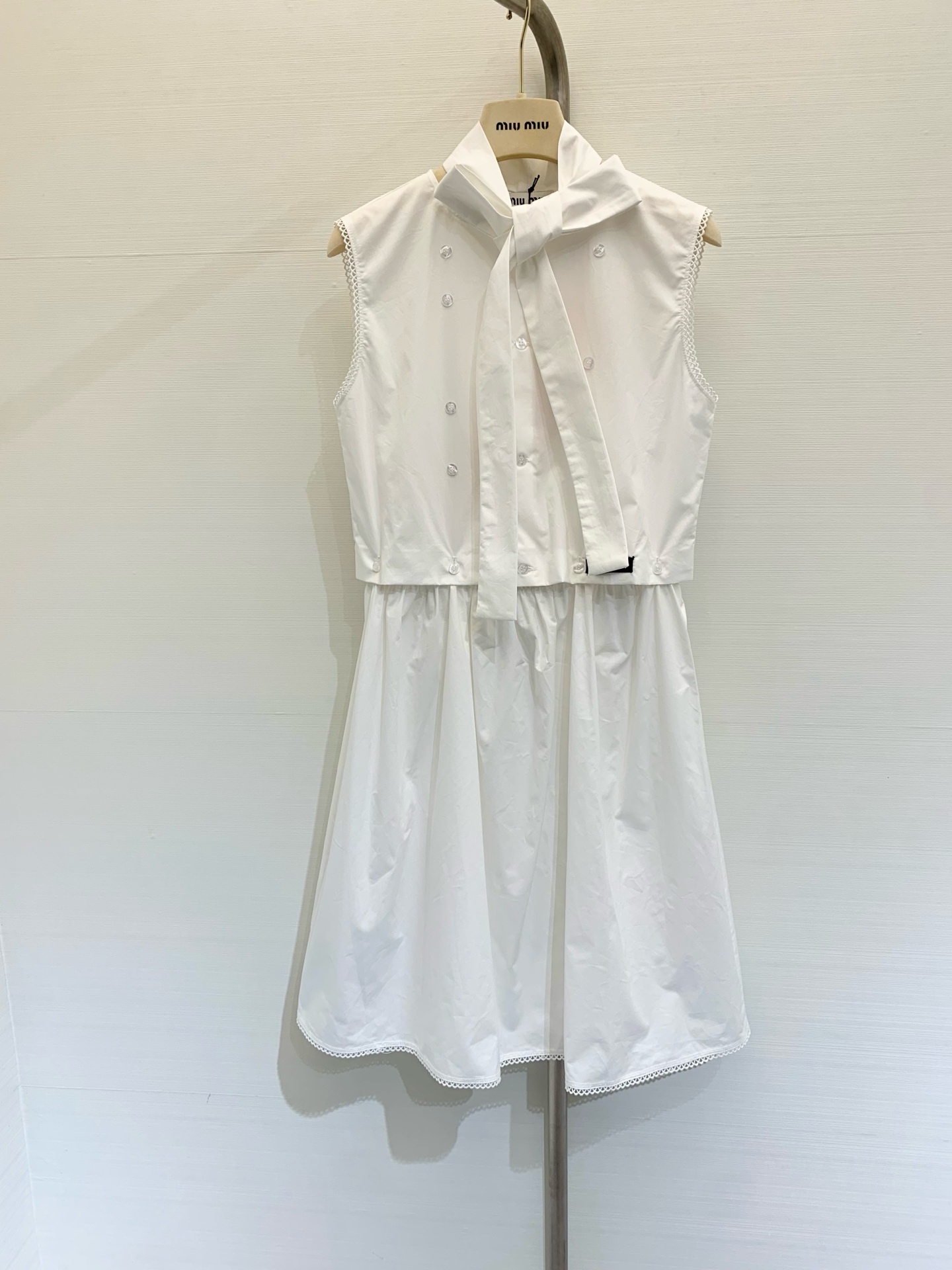 NO:318242,* Latest Navy two-piece collar streamer dress Super distinctive split design Top and skirt button link One dress Two wear Classic labeled skirt lace Lightweight and breathable Awesome texture!  College style shirt and dress!  The most beautiful age-reducing girl this season!  Classic and versatile, not picky. White, rich and beautiful must be a high-end and fashionable versatile item!  Skirts, alexander wang19860909*  最新款 海军风两件套领飘带连衣裙 超有特色的可分体设计 上衣和半裙扣子链接 一衣两穿 经典贴标裙摆蕾丝 轻盈透气 质感超赞！学院风衬衣裙！本季最美减龄少女绝绝子！经典百搭不挑人.白富美必入高级时髦百搭单品！ 码数,,skirts,alexander wang,Women's clothing