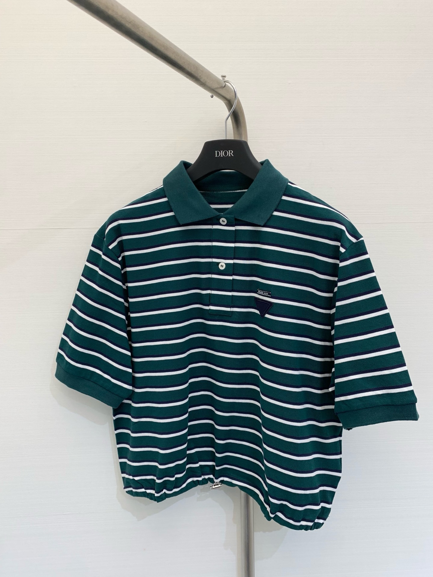 NO:318232,New summer style striped short-sleeved top, triangular embroidered drawstring elastic waist design, every detail is heart-warming, whether it is worn alone or as an inner wear, it can be easily controlled. Size, T-shirt, alexander wang19860909夏季新款 条纹短袖上衣,三角标刺绣抽绳松紧腰设计,每一个细节都让人心动,无论是单穿还是作为内搭,都能轻松驾驭 码数,,T-shirt,alexander wang,Women's clothing