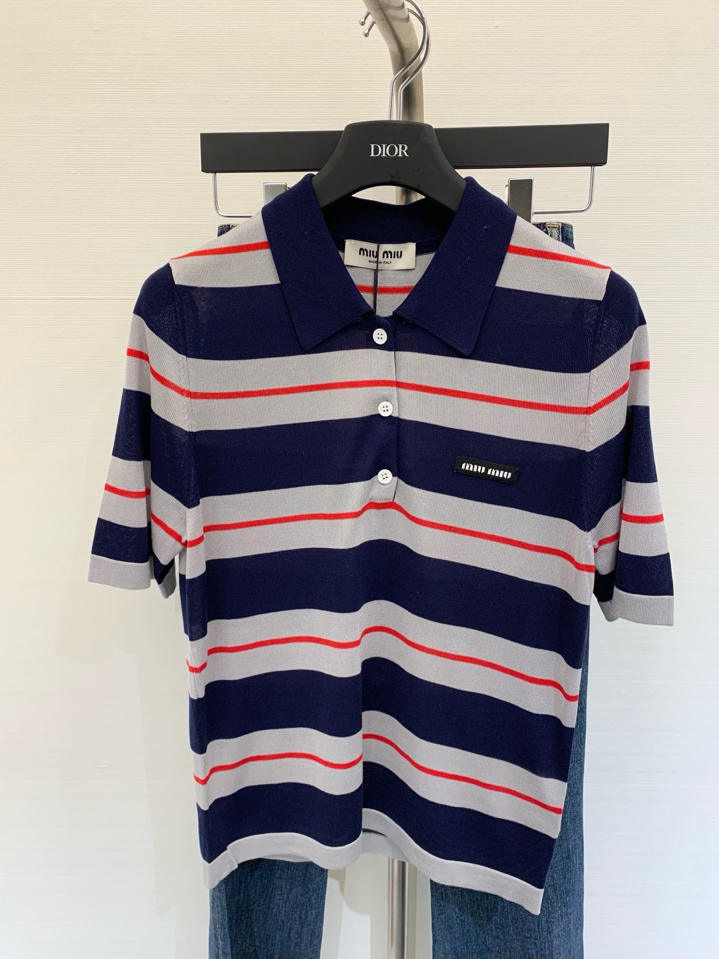 NO:326958,New style simple lapel short sleeve logo embellishment and decoration, slim and versatile upper body size //, T-shirt, alexander wang19860909新款 簡約翻领短袖 logo点缀修饰 上身显瘦百搭 码数//,,T-shirt,alexander wang,Women's clothing