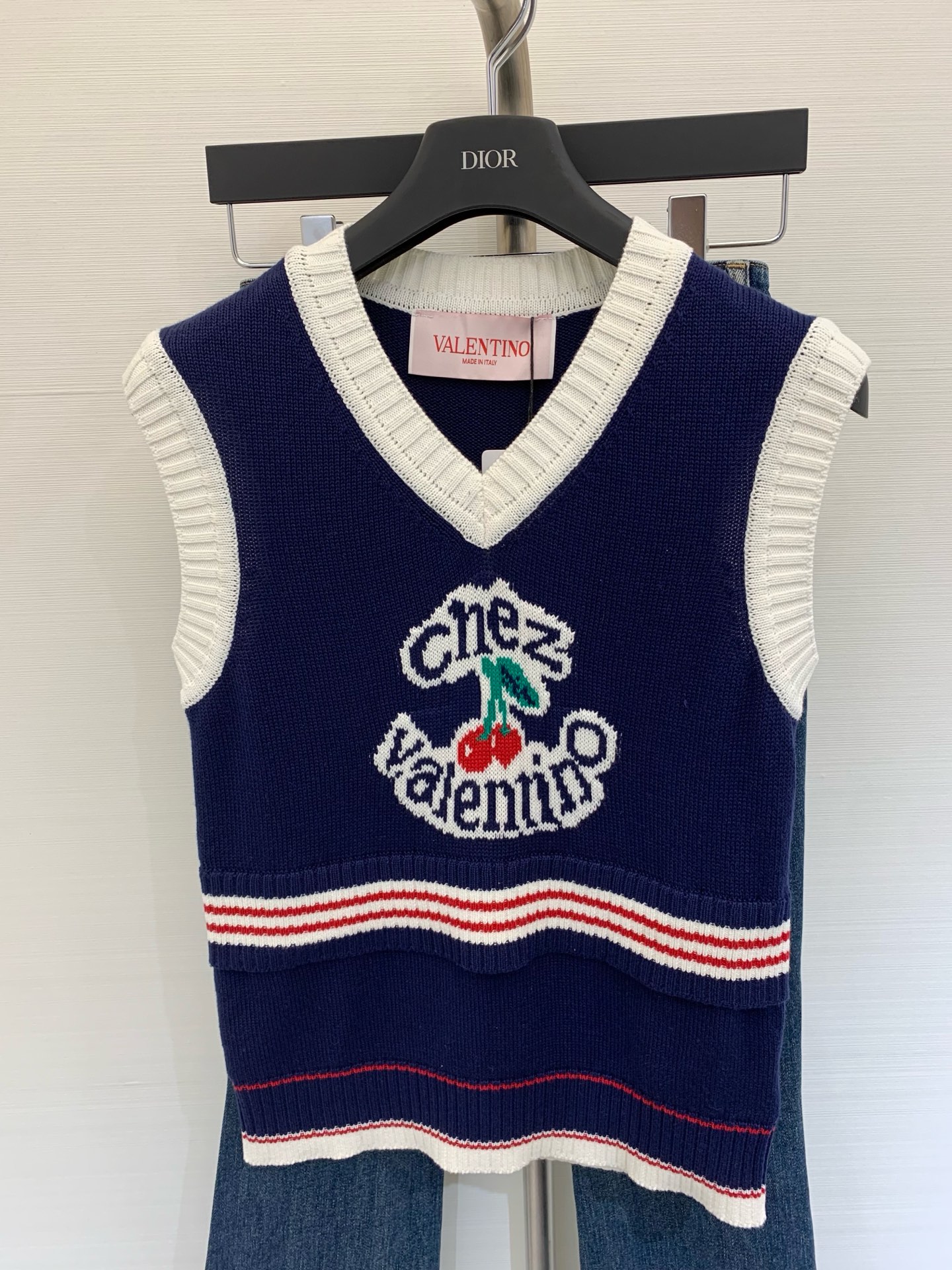 NO:328266,New summer pattern logo embellishment, fashionable and relaxing feeling on the upper body, size //, alexander wang19860909夏季新款 图案logo修饰点缀 上身時尚鬆弛感 码数//,,alexander wang,Women's clothing