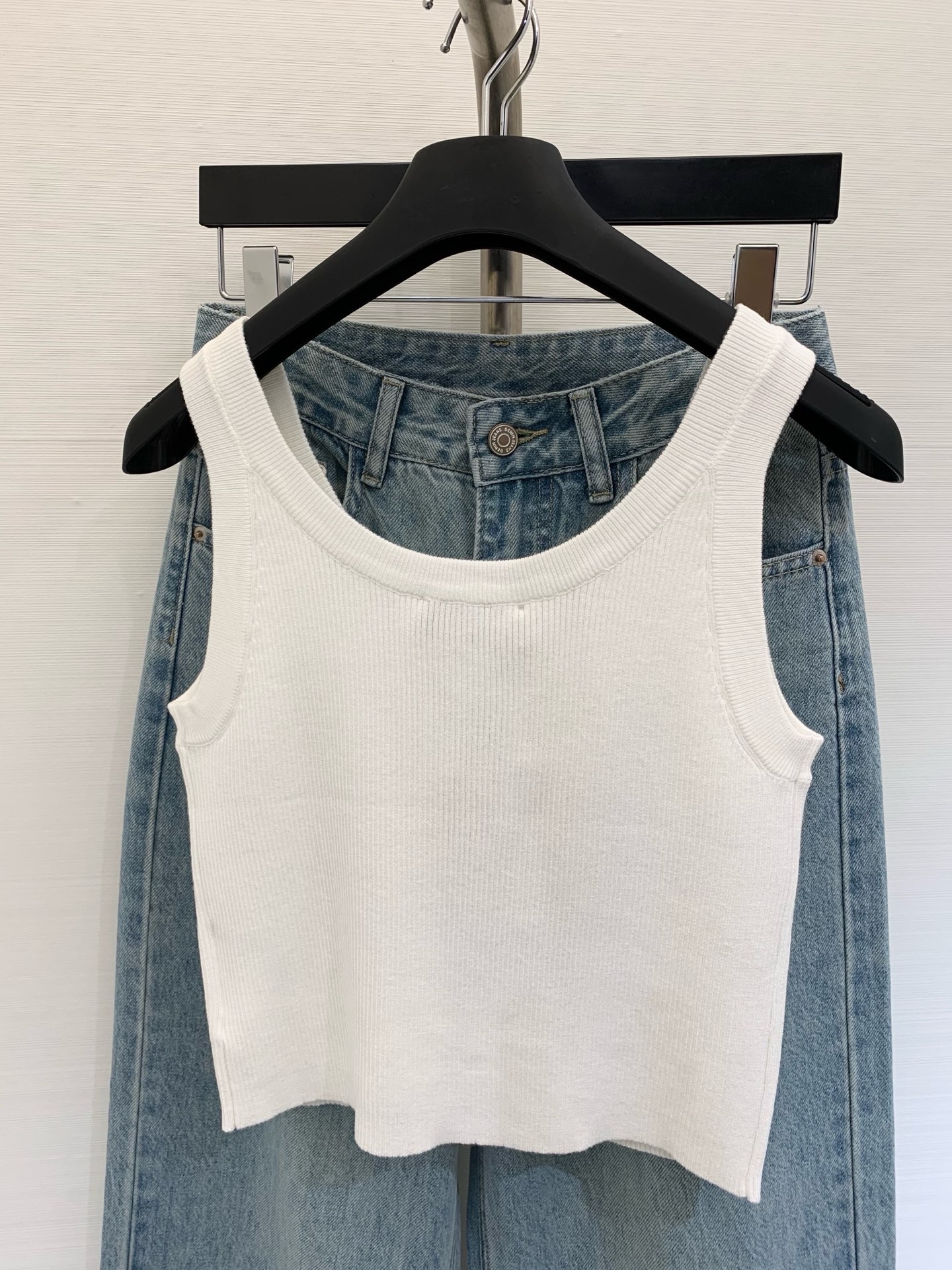 Miu Miu Rhinestone Embellished Vest - Handmade, Slim Fit, Versatile Style 8 i1745765405970 5303 0 6