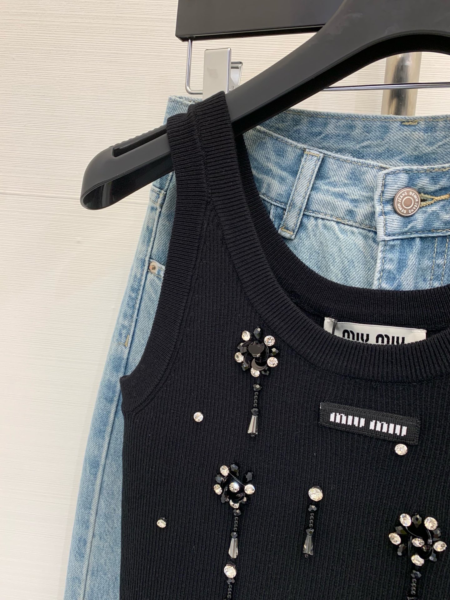 Miu Miu Rhinestone-Embellished Knit Top - Slim Fit, Versatile Style 5 i1745765595961 5234 0 3