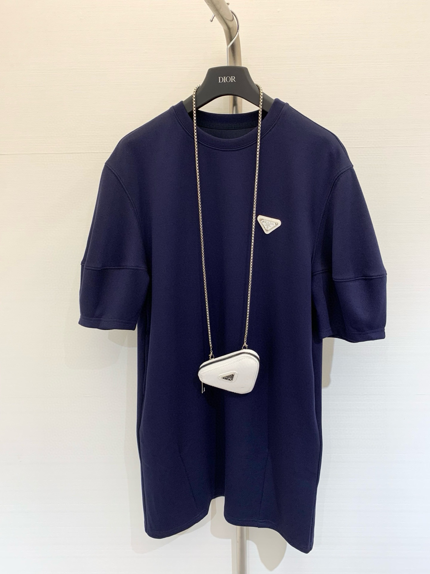 Prada 2025 Summer Casual Dress with Triangle Logo - Comfortable & Chic 2 i1746291029677 1871 0 0