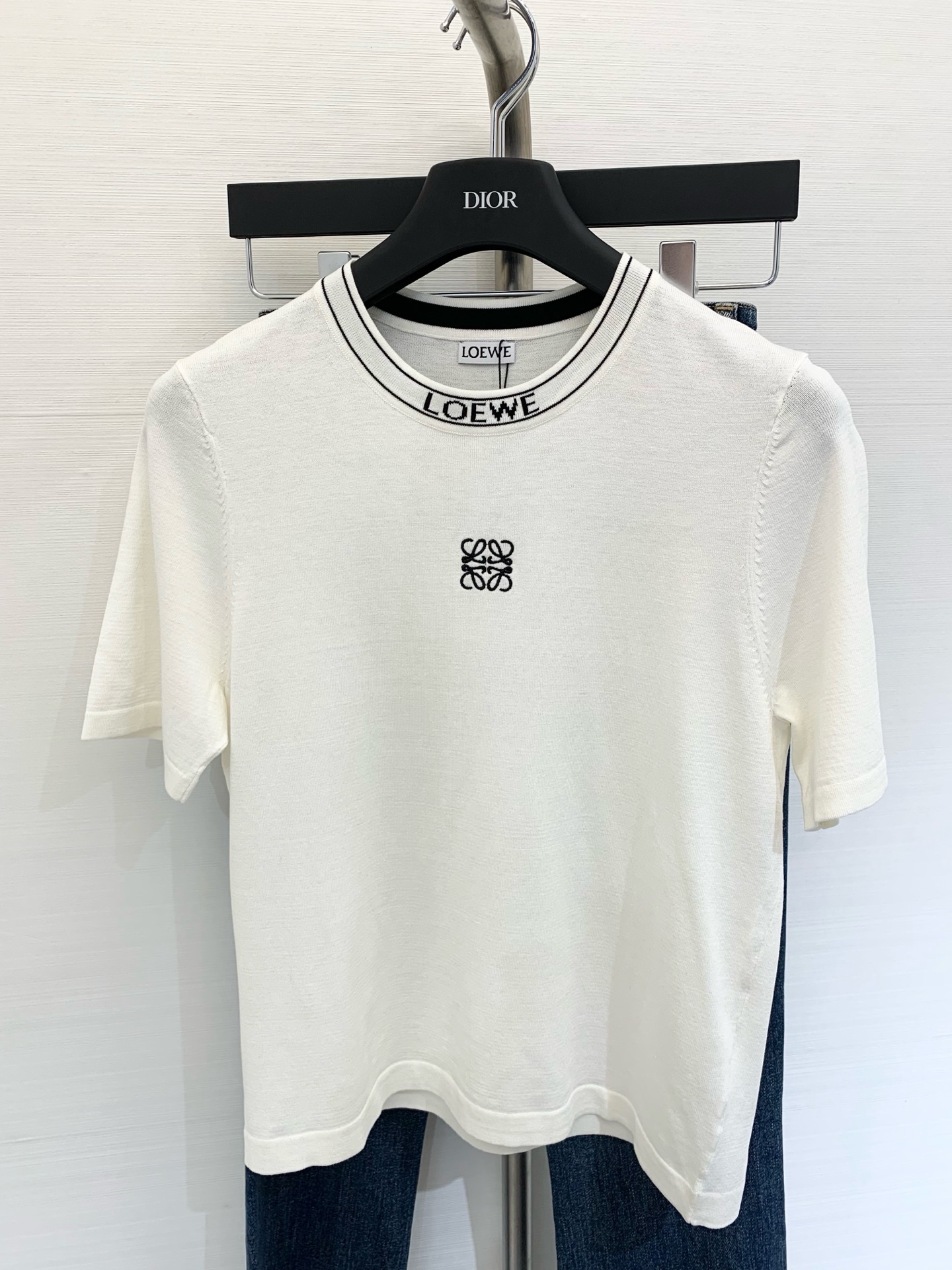 NO:426189,Two-color round neck short sleeves, embroidery pattern modification and matching! Super slim upper body color code number //, T-shirt,alexander wang19860909二色圆领短袖 刺绣图案修饰搭配！上身超級顯瘦 色 码数//,,T-shirt,alexander wang,Women's clothing