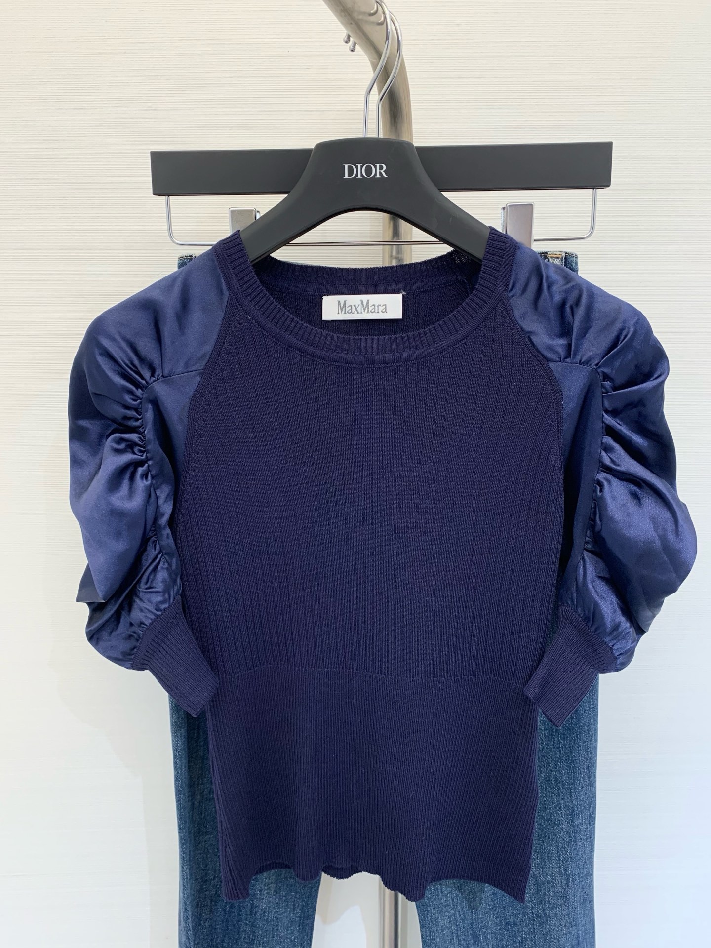 NO:426850,Synchronized new model puff sleeve splicing sweater splicing designs of different materials Premium atmosphere Color pink Navy blue Orange yellow Number, alexander wang19860909同步新款 泡泡袖拼接针织衫 不同材料的拼接设计 高级大气 颜色粉色 藏蓝 橘黄色 码数,,alexander wang,Women's clothing