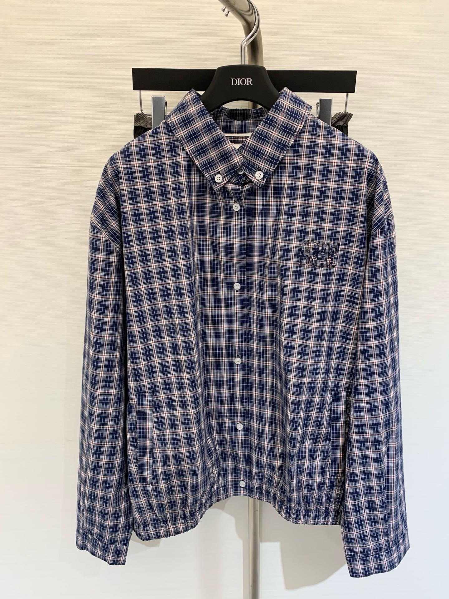 NO:429635,Spring and summer series Blues plaid lined jacket silhouette jacket Positioned embroidered letters to enhance the brand style, loose and casual boyfriend style tailoring style is versatile and not picky, a must-have for sweet and cool style and fashionable girl's wardrobe. Customized color woven worsted cotton fabric has a great texture!  yard count, jackets & coats, jackets & coats, alexander wang19860909春夏系列 蓝调格纹衬式夹克廓形外套 定位刺绣字母点缀提升品牌格调,宽松休闲男友风剪裁版型百搭不挑人,甜酷风时髦少女衣橱必备.定制色织精纺纯棉面料质感超赞！ 码数,,jackets & coats,jackets & coats,alexander wang,Women's clothing