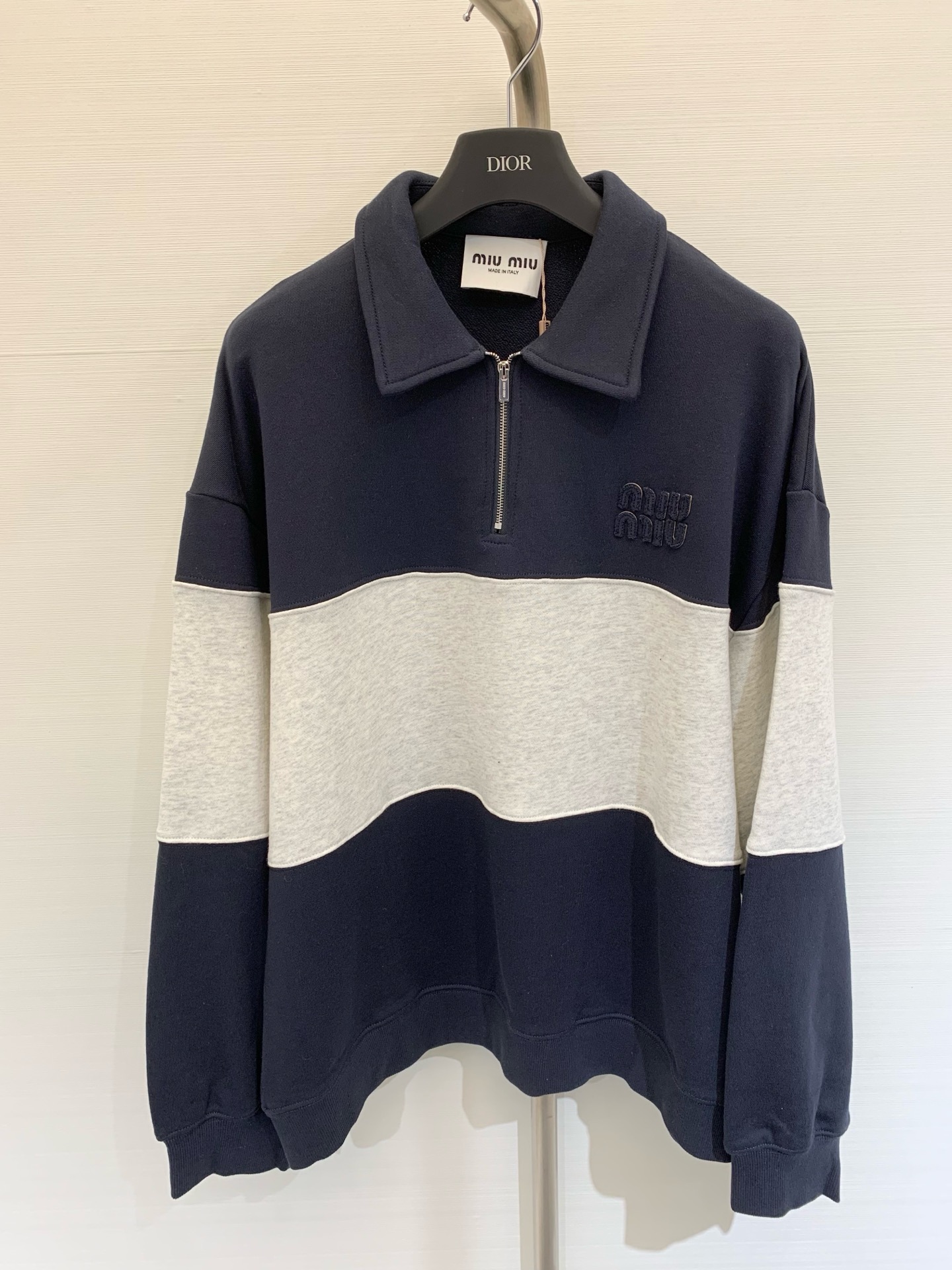 NO:429647,* New summer style color-blocked large striped casual sweatshirts, versatile and not picky, simple, high-end, look-resistant and practical, comfortable and skin-friendly, fashionable, casual and versatile, high-quality, size, hoodie, sweatshirts, alexander wang19860909*  夏季新款 拼色大条纹休闲卫衣 百搭不挑人 简约高级耐看实穿 舒适亲肤 时尚休闲百搭不挑 高品质 码数,,hoodie,sweatshirts,alexander wang,Women's clothing