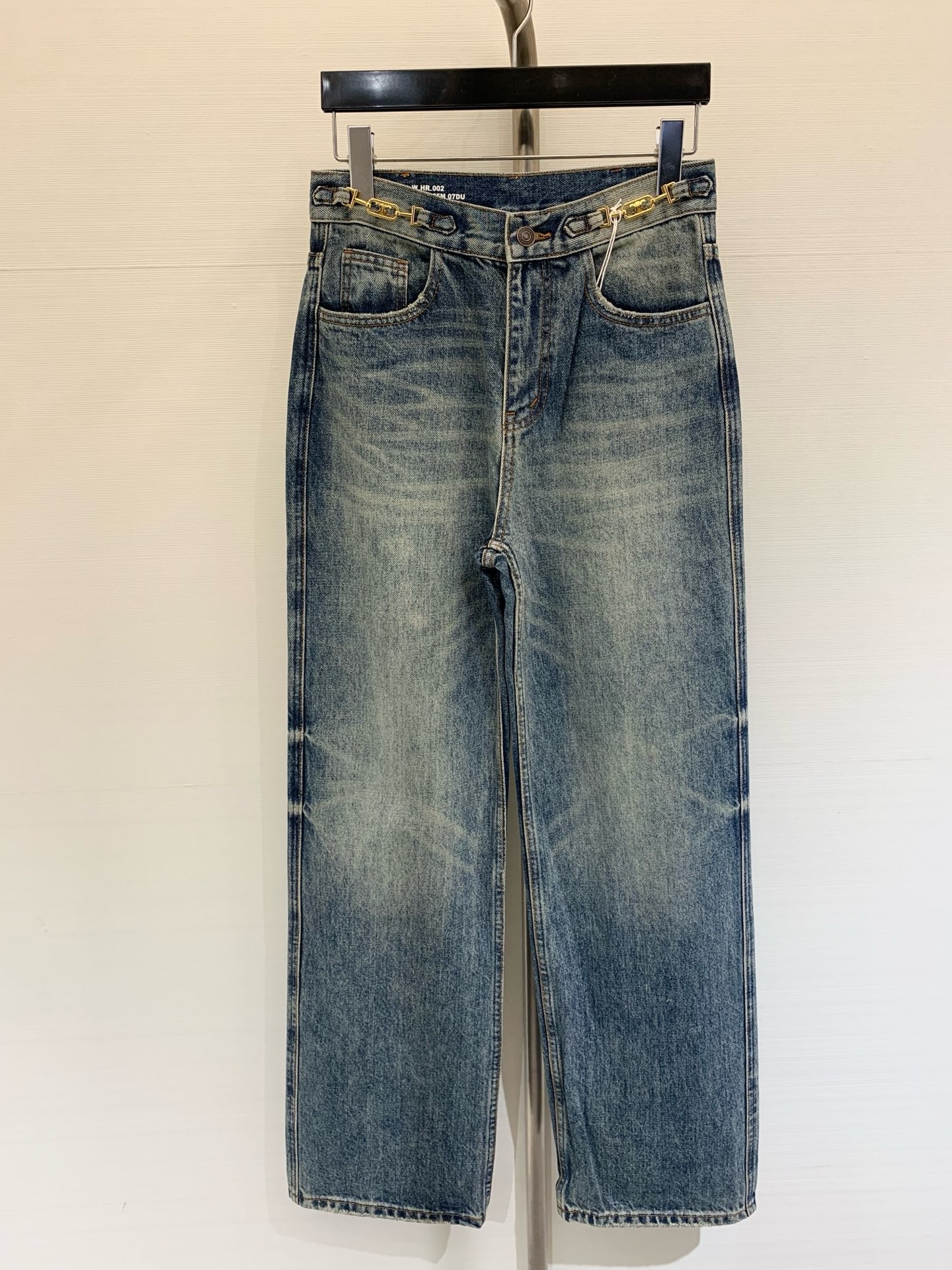 NO:433454,New summer style chain waist trim straight jeans, whoever wears it looks good, retro blue, high waist straight wide-leg style, size, jeans, alexander wang19860909夏季新款 链条腰饰直筒牛仔裤 谁穿谁好看的复古蓝色 高腰直筒阔腿版型 码数,,jeans,alexander wang,Women's clothing