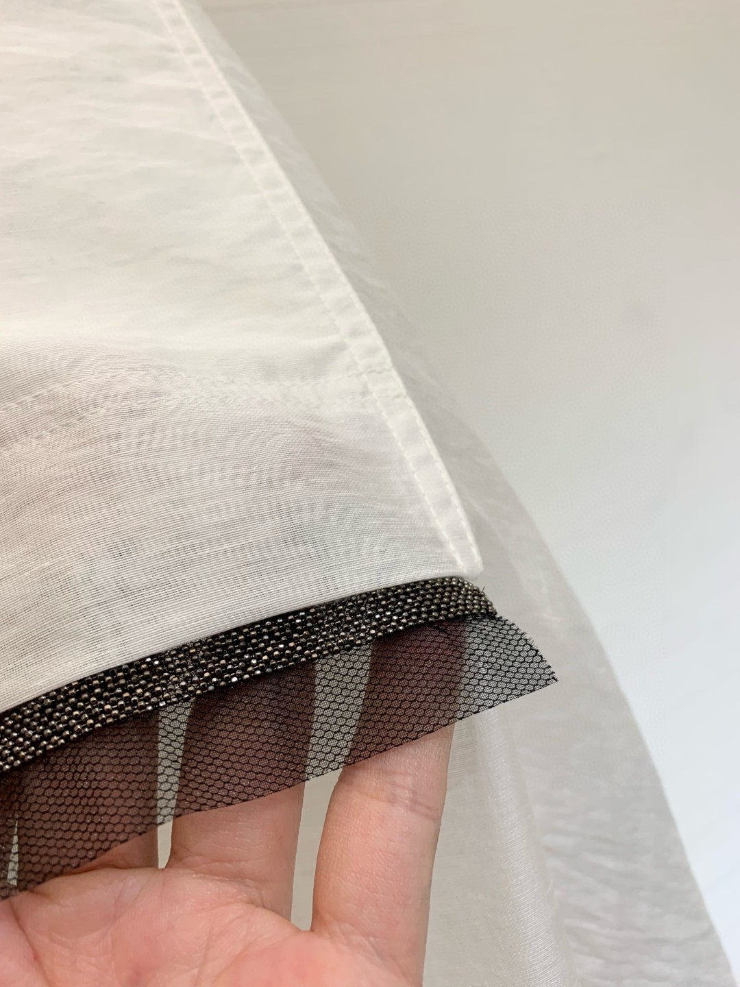 𝐁𝐂 
𝟐𝟎𝟐𝟓 夏季新款 工装风棉麻混纺防晒风衣 宽松版型不挑人 定制轻薄棉麻混纺面料 结合工装与风衣