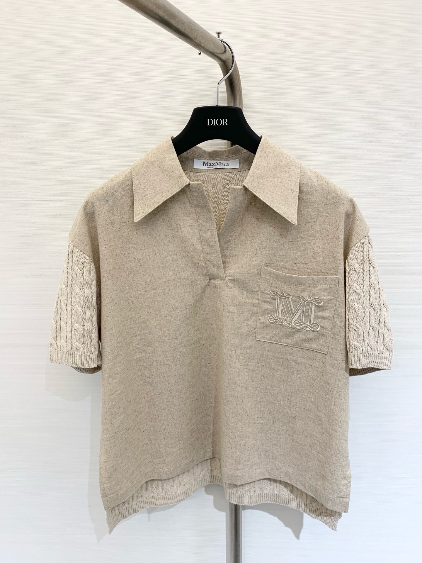 NO:446340,MaxMara new early autumn style lapel linen splicing knitted short sleeves pocket embroidery logo craft loose fit two-color sml, T-shirt, alexander wang19860909MaxMara 早秋新款 翻领亚麻拼接针织短袖 口袋刺绣Logo工艺 宽松版型 两色sml,,T-shirt,alexander wang,Women's clothing