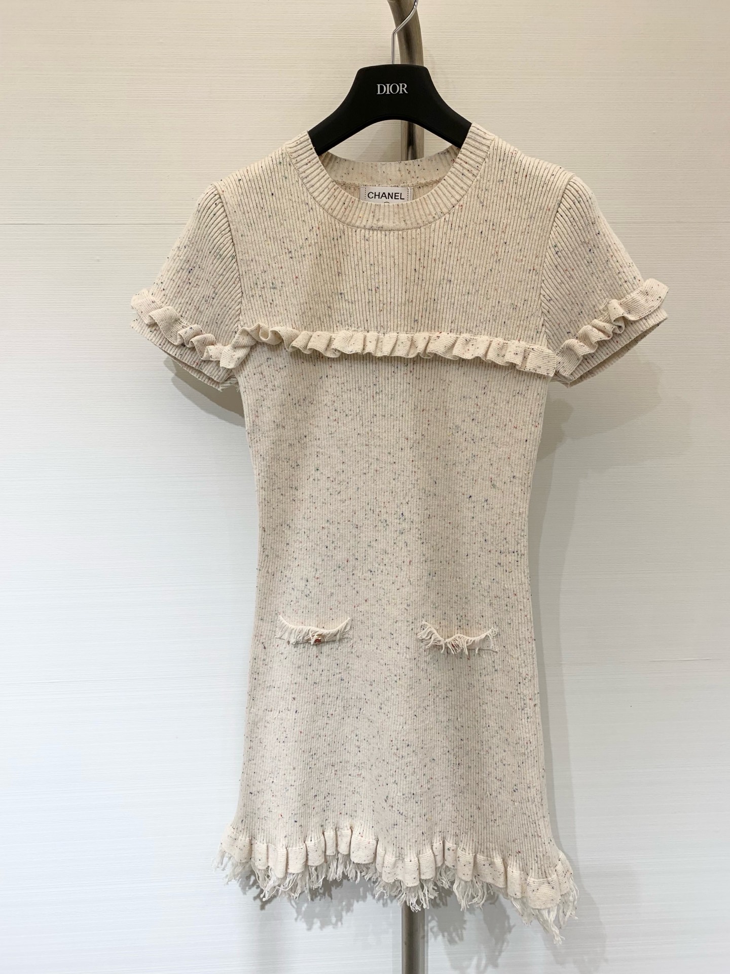 NO:452987,New style custom yarn logo pattern embellishment and high-end atmosphere on the upper body //, alexander wang19860909新款 定制纱线logo图案修饰点缀 上身高级氛围感 //,,alexander wang,Women's clothing