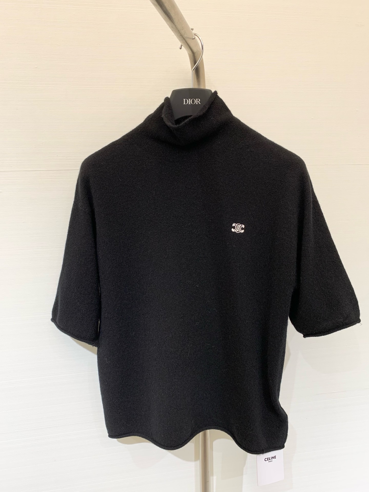 NO:458022,Celine Summer new style solid color turtleneck knitted short sleeves wool soft and comfortable Arc de Triomphe embroidery logo design on chest white gray black sml, celine, T-shirt, alexander wang19860909Celine 夏季新款 纯色高领针织短袖 绵羊毛 柔软舒适 胸前凯旋门刺绣Logo设计 白色 灰色 黑色 sml,,celine,T-shirt,alexander wang,Women's clothing