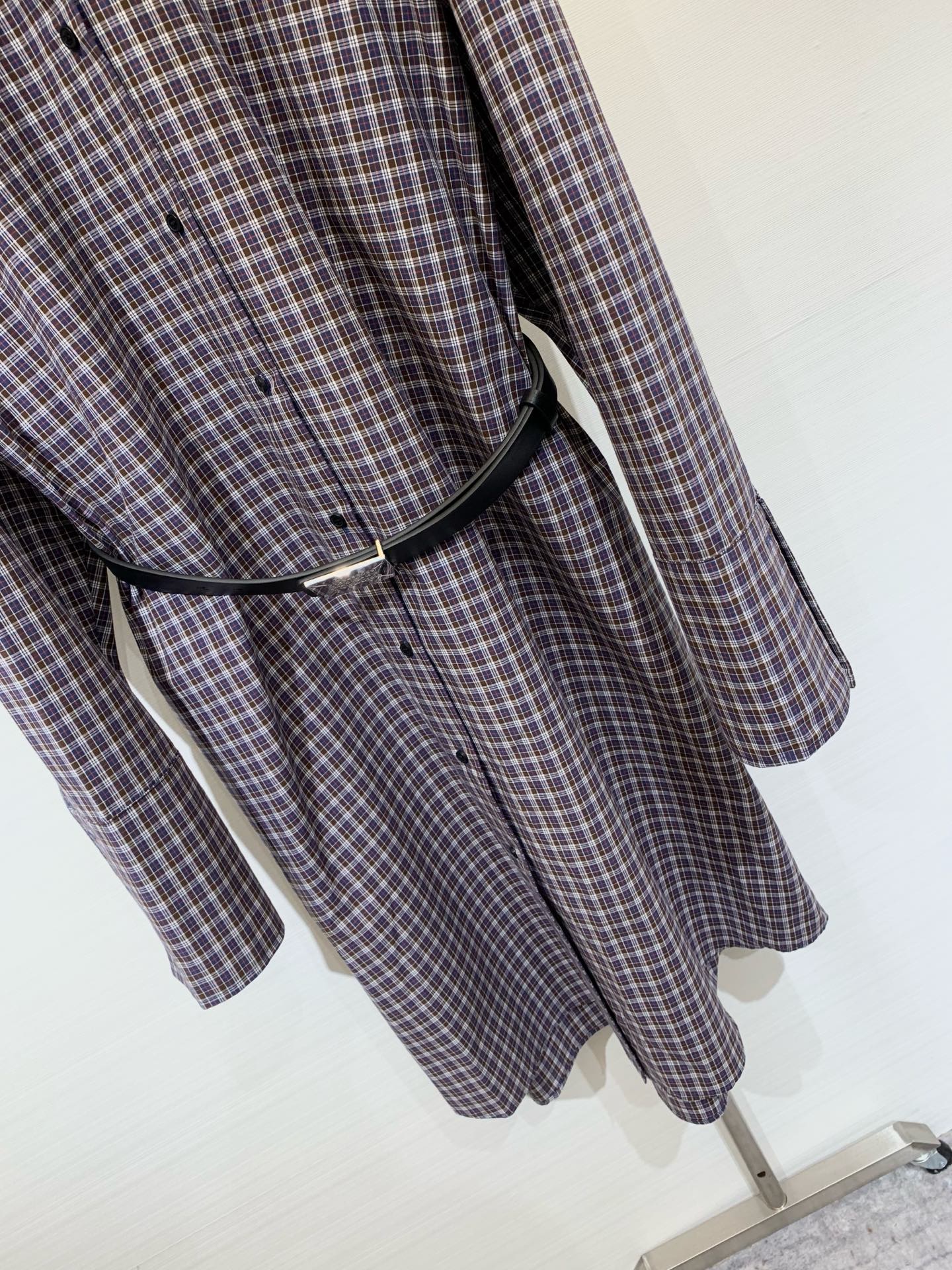 MM6马吉拉 25秋款 咖蓝格子长袖薄长衬衣 配数字🔢刻字Logo腰带 复古风优雅气质设计 叠穿单穿日常