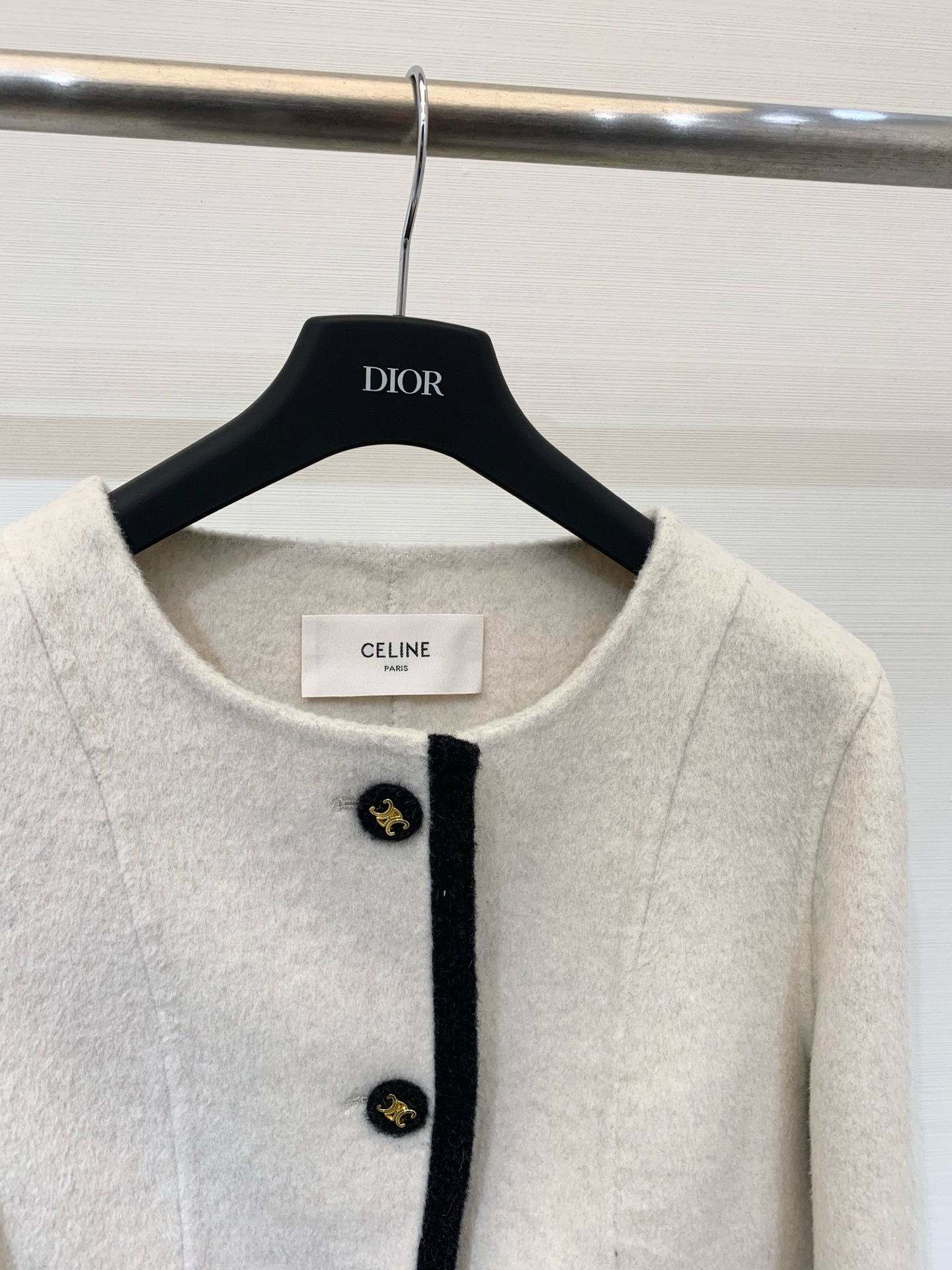 Celine 25秋冬高级感穿搭 双面羊毛短外套/大衣 高级感满满 秋冬季🧥的时尚利器 短款设计更是显高