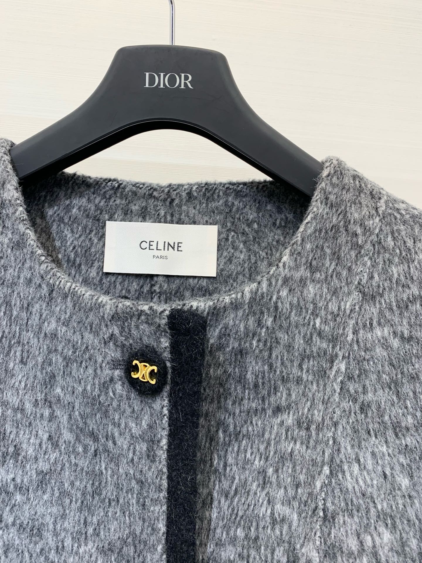 Celine 25秋冬高级感穿搭 双面羊毛短外套/大衣 高级感满满 秋冬季🧥的时尚利器 短款设计更是显高