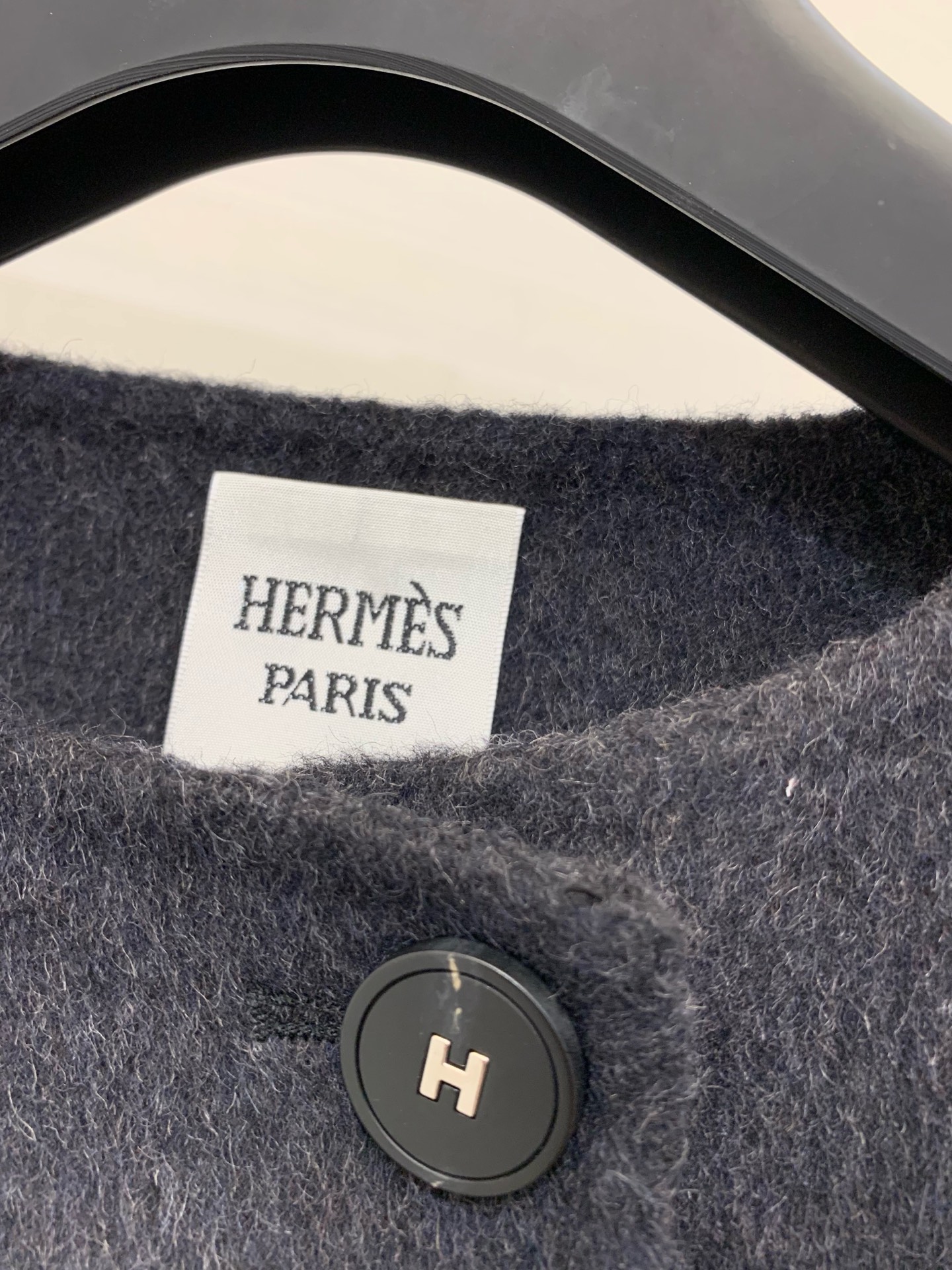 HERME* 25秋冬新款 单排扣收腰圆领双面羊毛外套/大衣 下摆抽绳收腰非常独特 定制H字母纽扣 增加