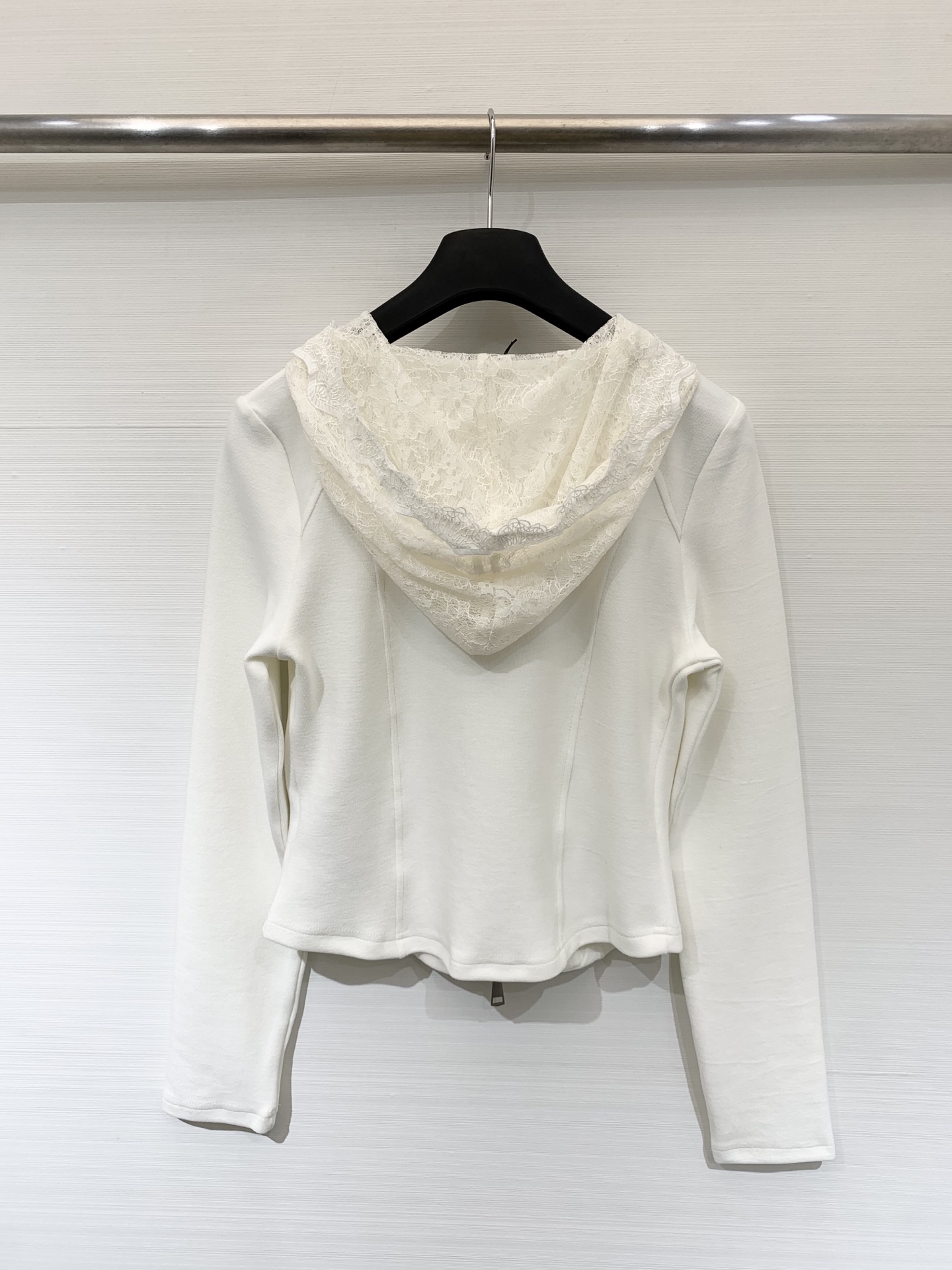 IsabelMarant 25早秋新款 重工蕾丝花边拼接休闲套装 连帽卫衣开衫➕长裤 超美的蕾丝花朵连帽