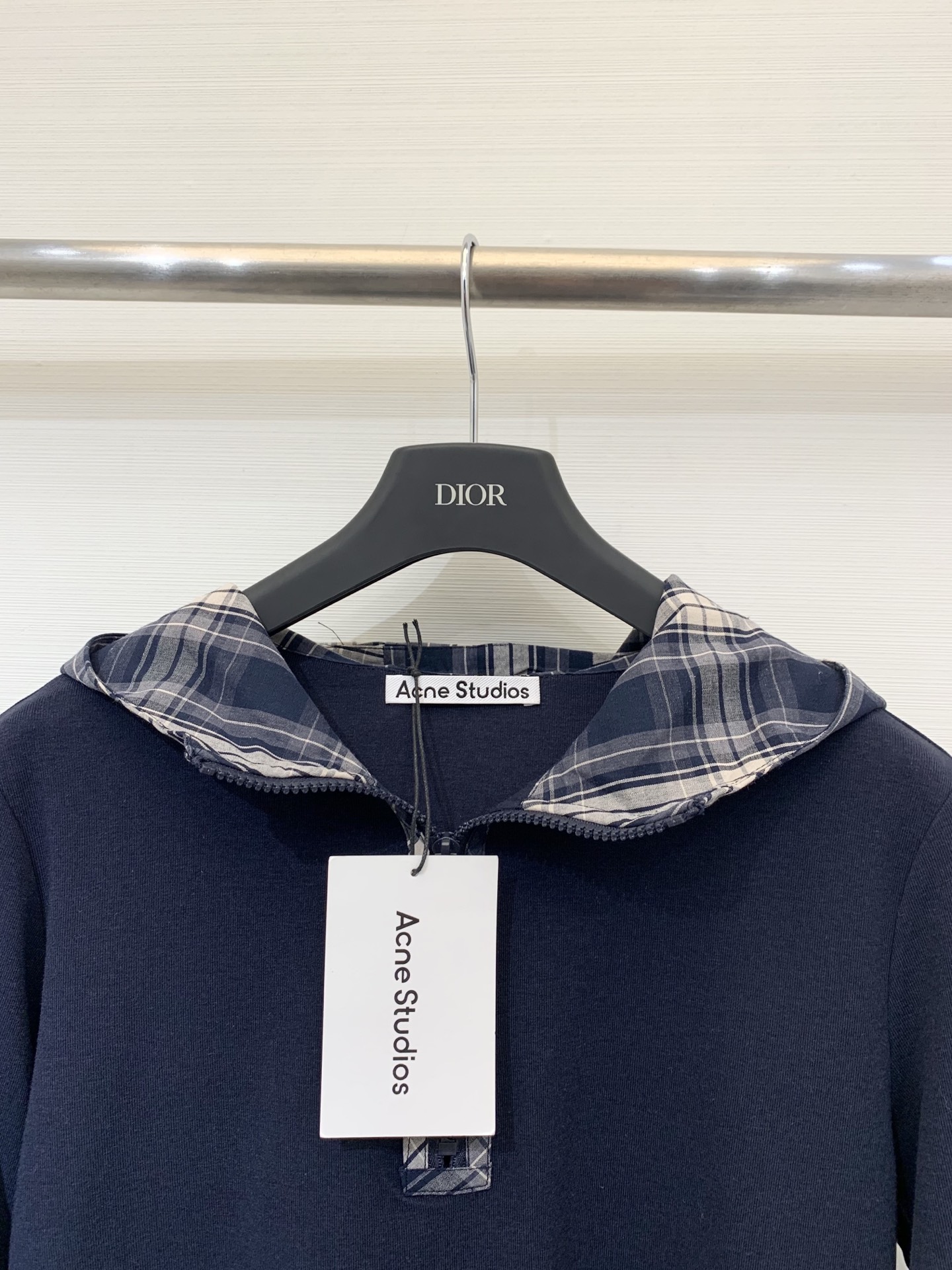 Acnestudios 25秋冬新款 格子拼接连帽长袖T恤 高级撞色拼接 帽子是采用衬衣棉类面料 log