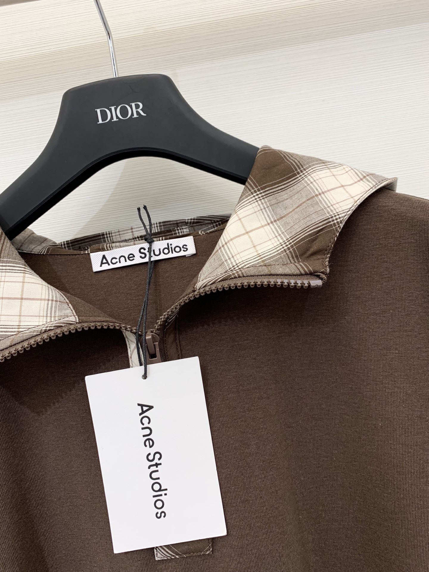 Acnestudios 25秋冬新款 格子拼接连帽长袖T恤 高级撞色拼接 帽子是采用衬衣棉类面料 log