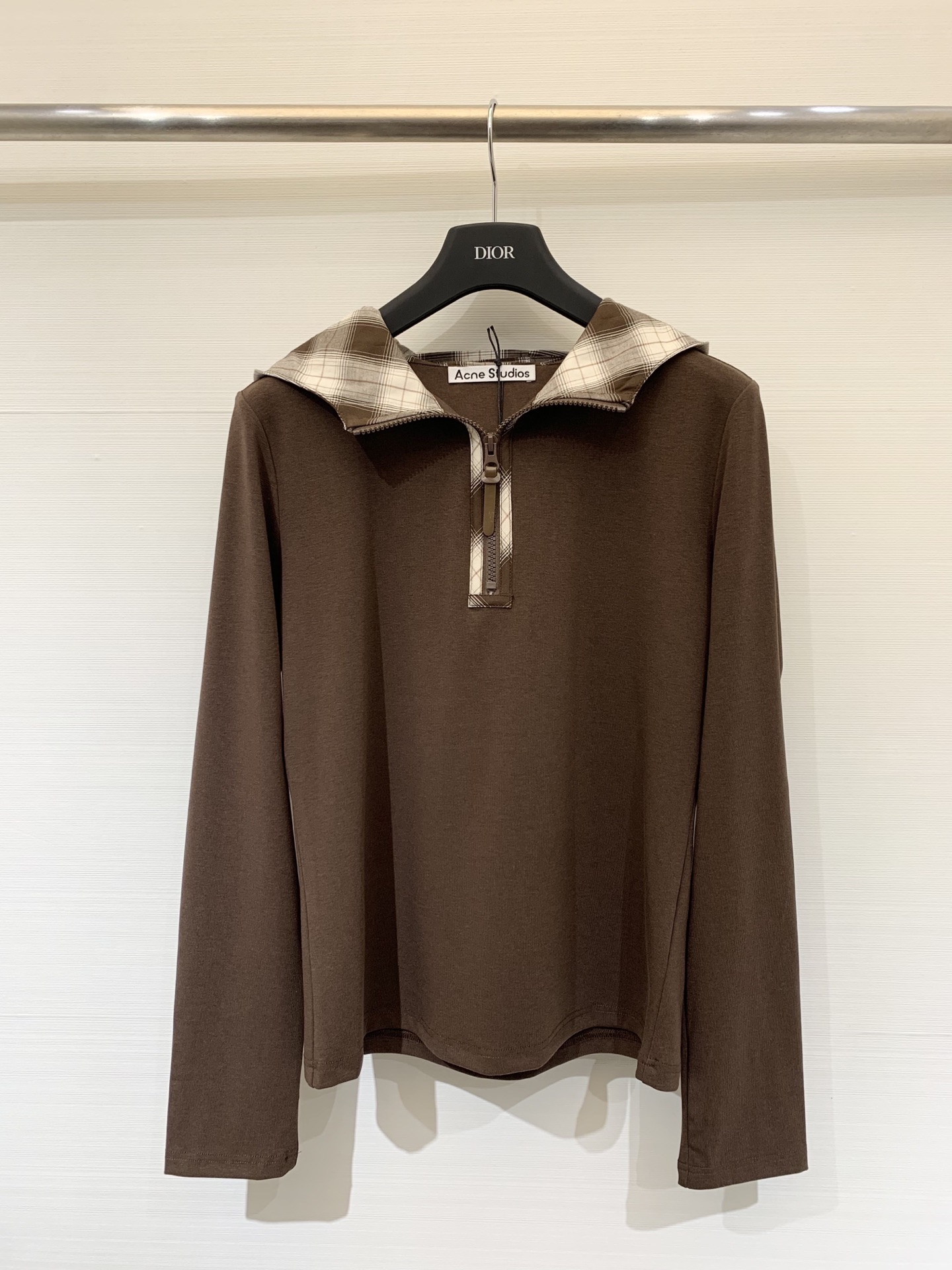 Acnestudios 25秋冬新款 格子拼接连帽长袖T恤 高级撞色拼接 帽子是采用衬衣棉类面料 log