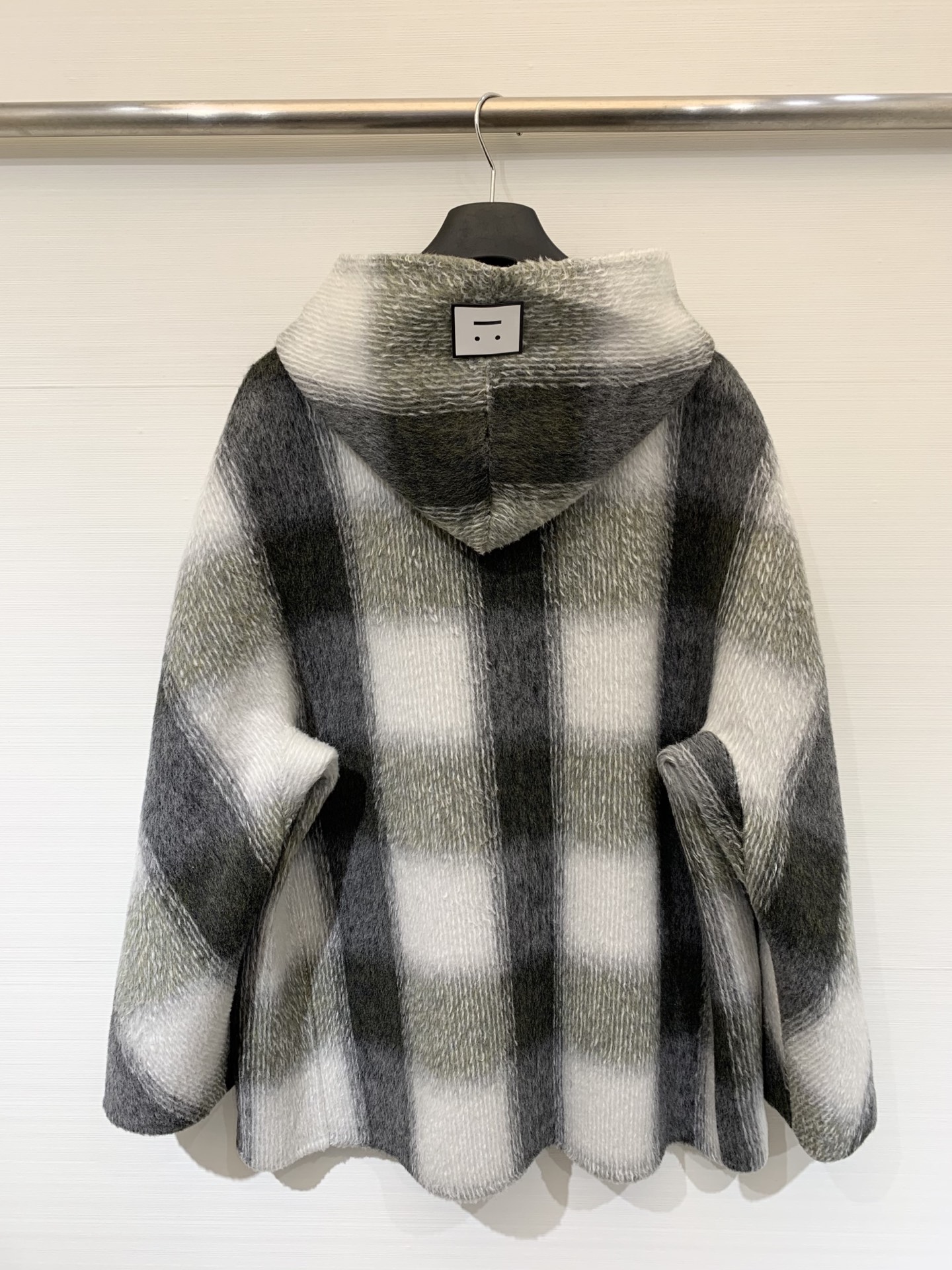 Acnestudios 2025早秋新款 一粒扣格纹连帽双面羊毛大衣 中长款的长度 yb定制羊毛桑蚕丝牦