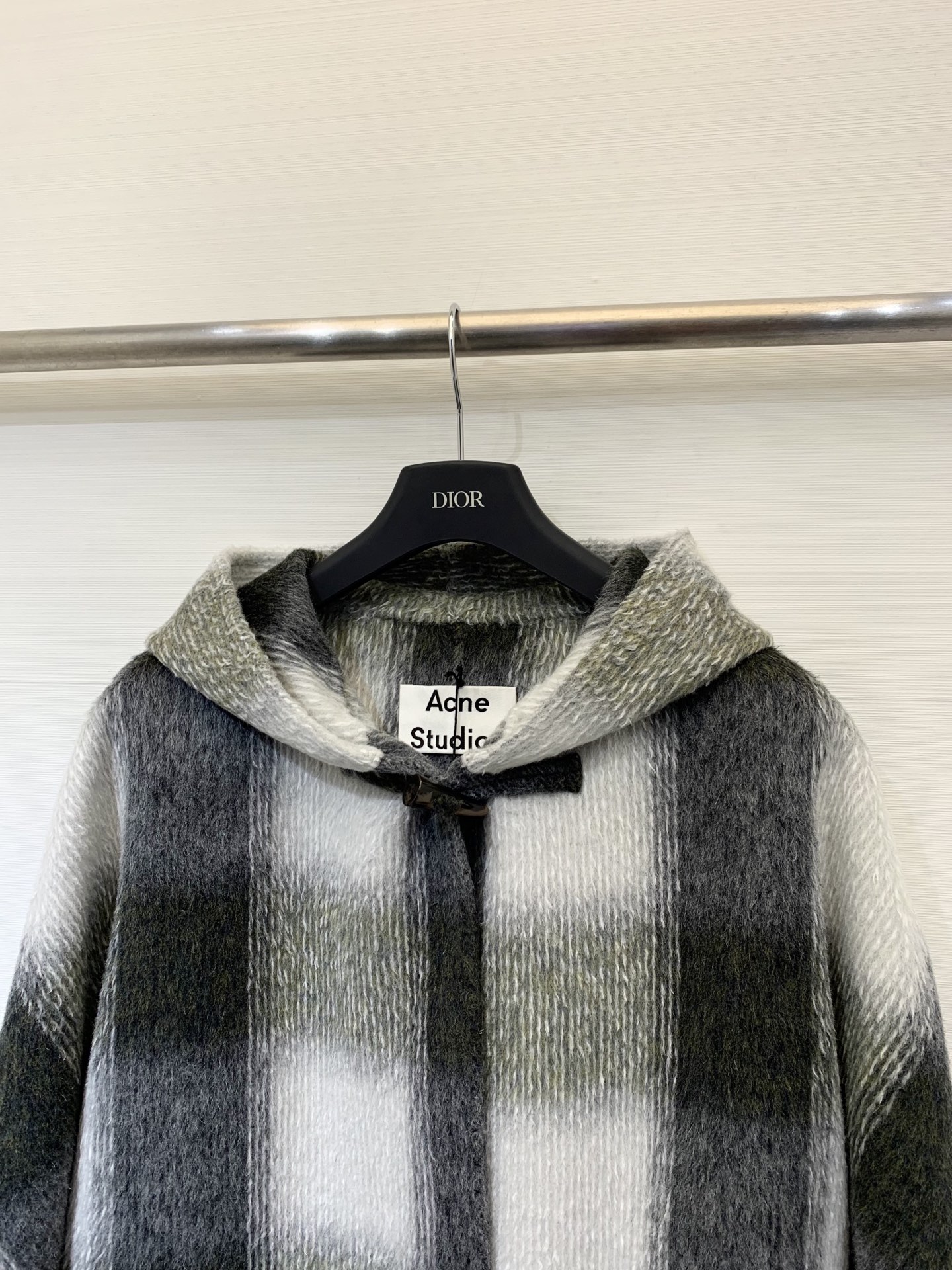 Acnestudios 2025早秋新款 一粒扣格纹连帽双面羊毛大衣 中长款的长度 yb定制羊毛桑蚕丝牦