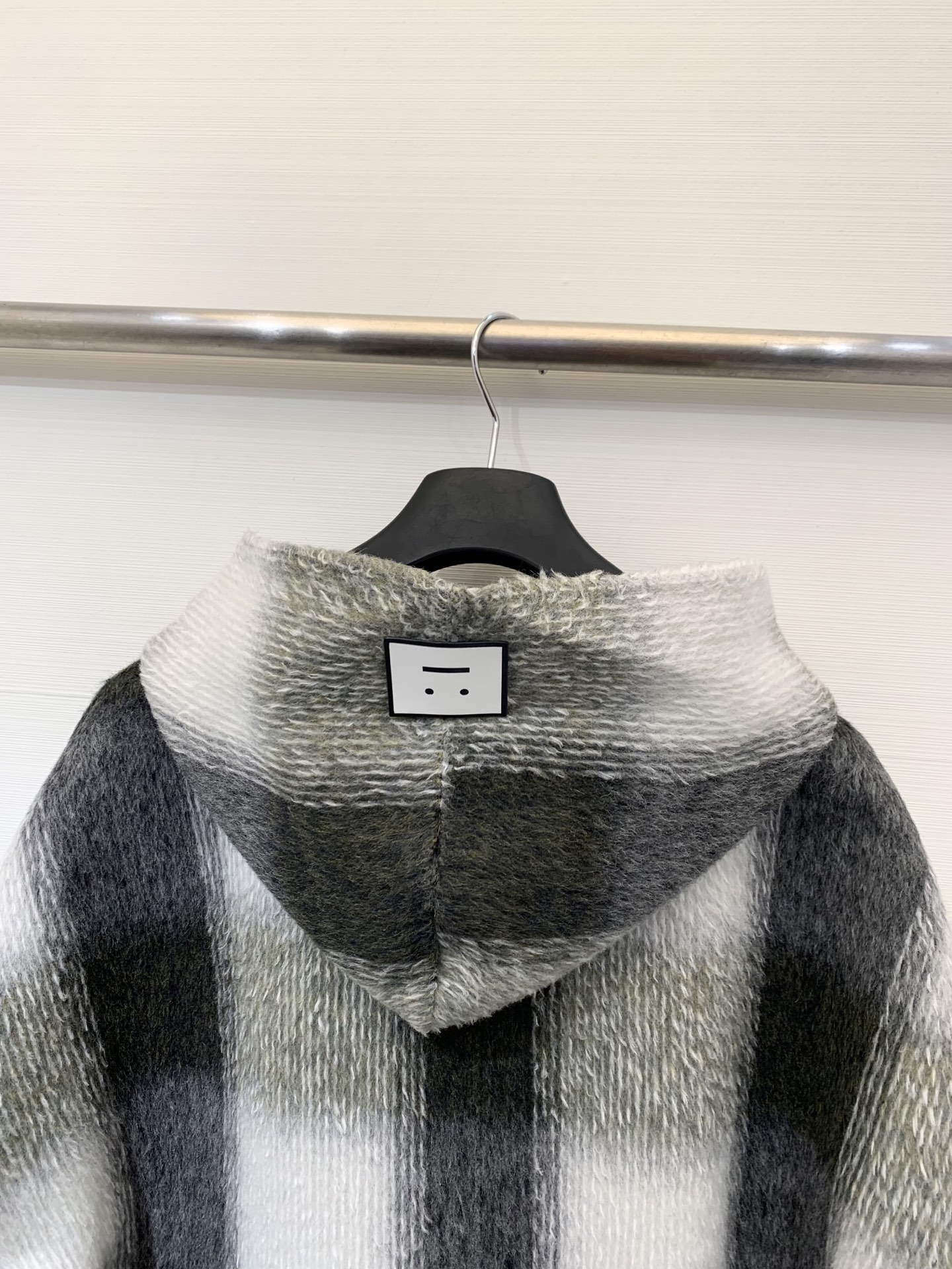 Acnestudios 2025早秋新款 一粒扣格纹连帽双面羊毛大衣 中长款的长度 yb定制羊毛桑蚕丝牦