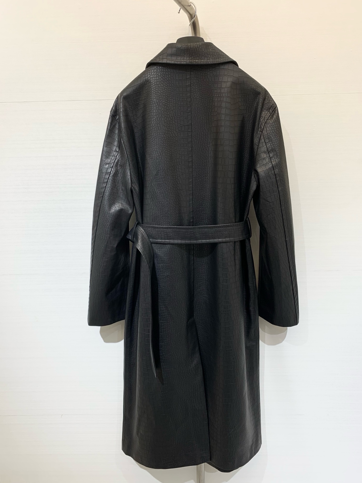 Acnestudios 25秋冬系列款 鳄鱼皮革腰带风衣外套 暗格纹老钱风 蛋白质软皮材质 质地柔软顺滑