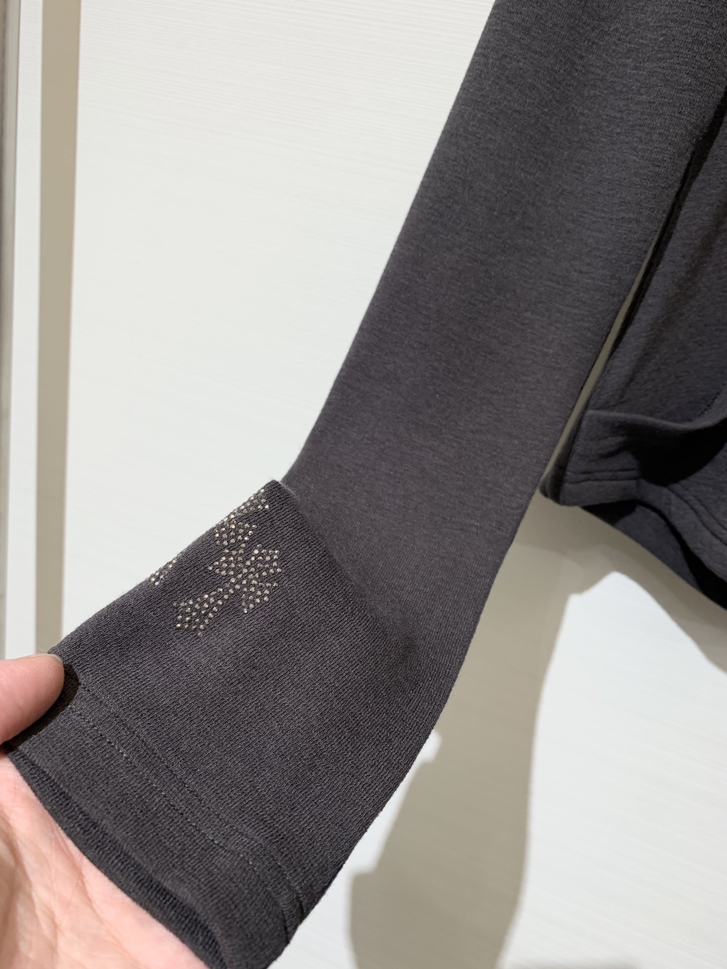 CH克罗心 25早秋新款 烫钻连帽休闲套装 极简主义风 搭配松紧腰长裤 立体剪裁版版型可甜可盐减龄少女风