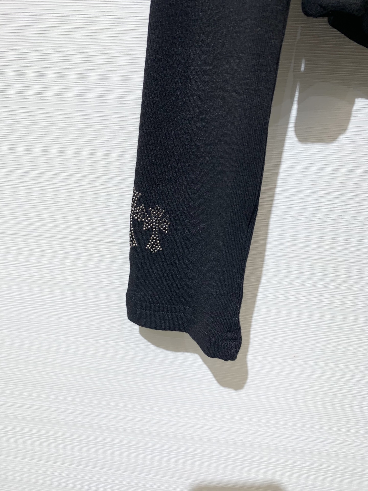 CH克罗心 25早秋新款 烫钻连帽休闲套装 极简主义风 搭配松紧腰长裤 立体剪裁版版型可甜可盐减龄少女风