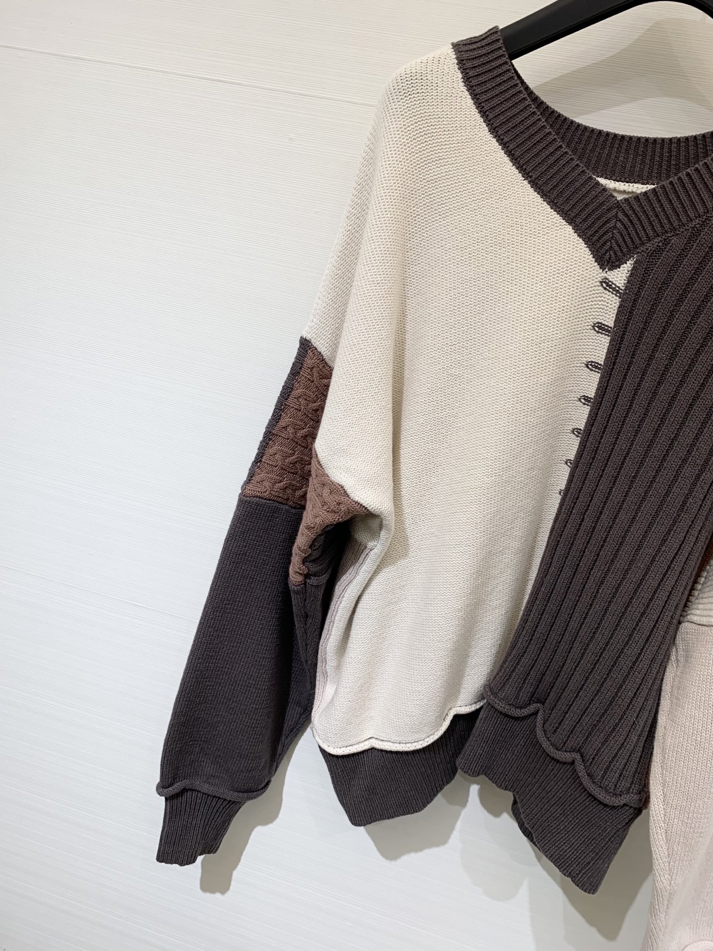 Sacai 25早秋新款 正反🉑穿拼接撞色针织羊毛长袖 多片撞色剪裁 超重工设计 时髦感超强 宽松大版型