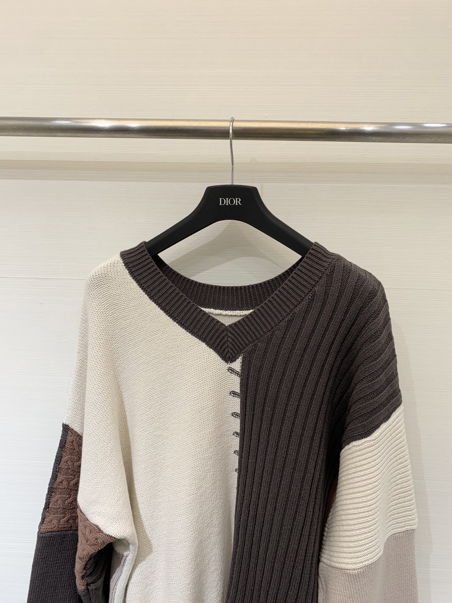 Sacai 25早秋新款 正反🉑穿拼接撞色针织羊毛长袖 多片撞色剪裁 超重工设计 时髦感超强 宽松大版型