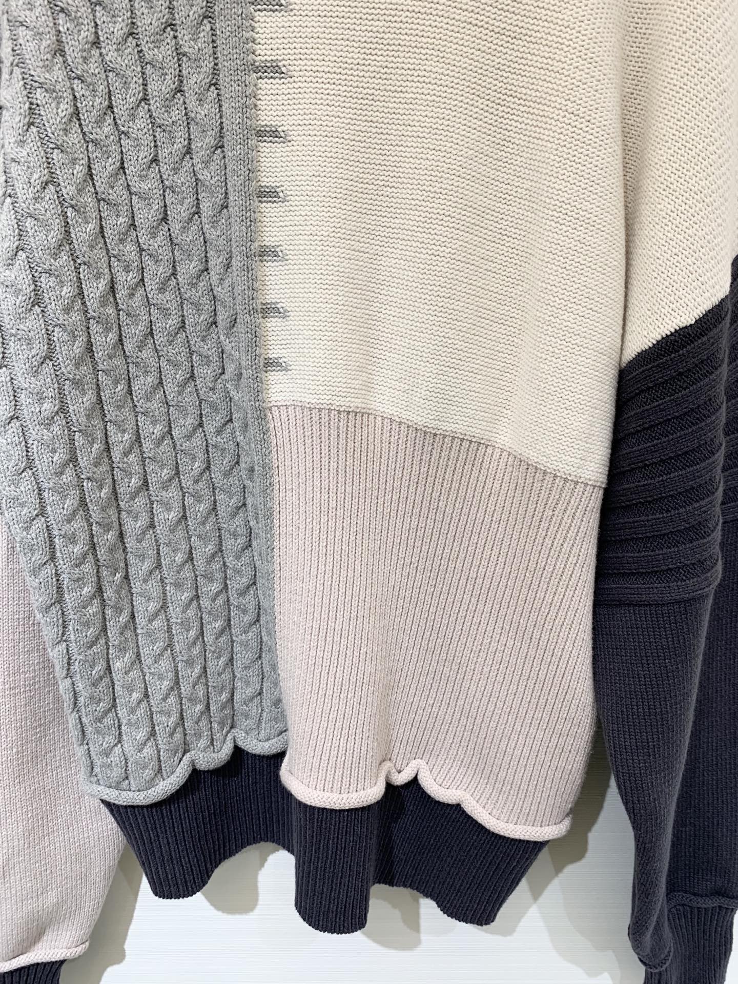 Sacai 25早秋新款 正反🉑穿拼接撞色针织羊毛长袖 多片撞色剪裁 超重工设计 时髦感超强 宽松大版型