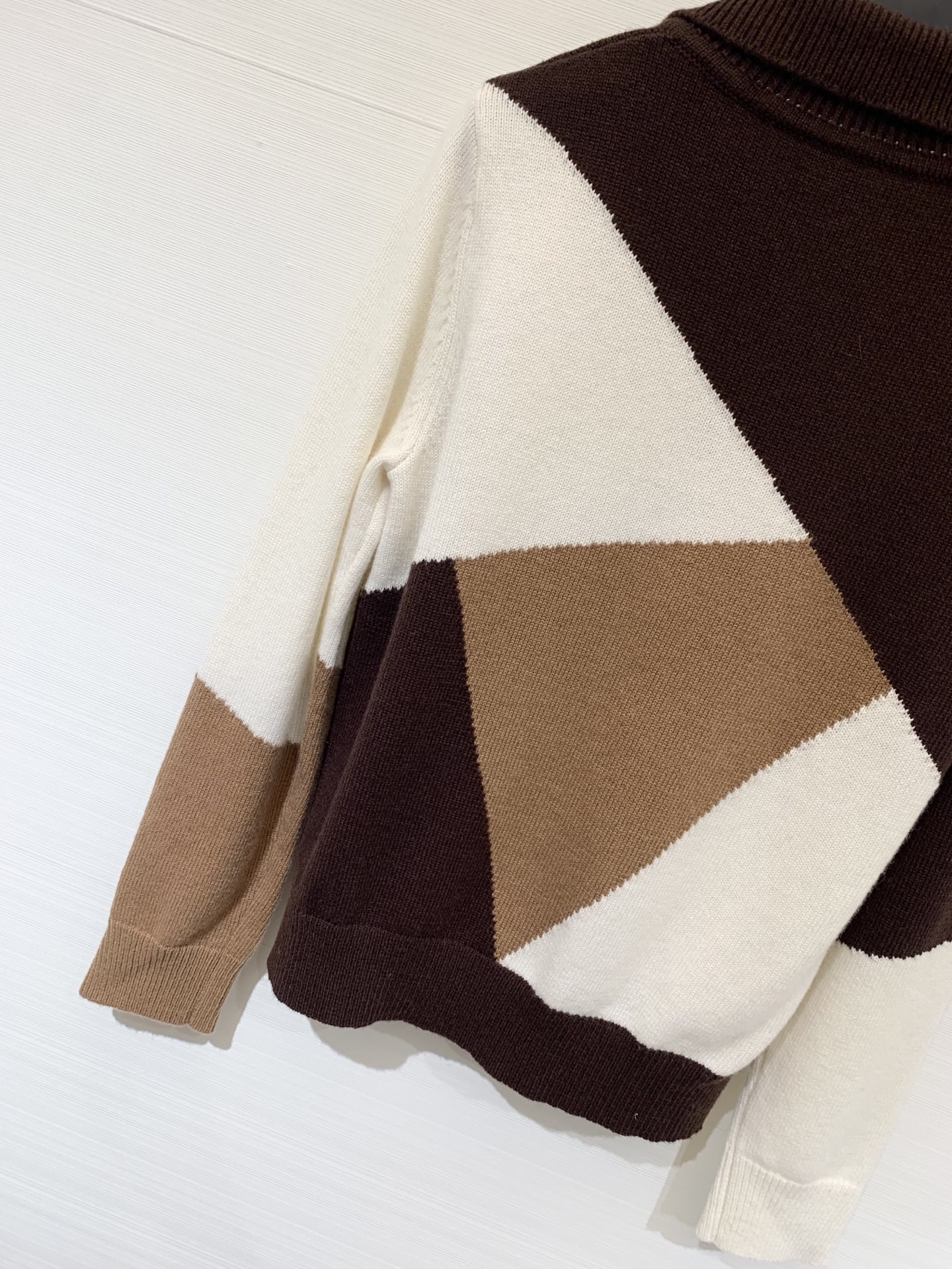 Sacai 25秋冬新款 撞色拼接半拉链针织长袖 多块拼接工艺 yb定制100%羊毛面料 亲肤舒适 两色