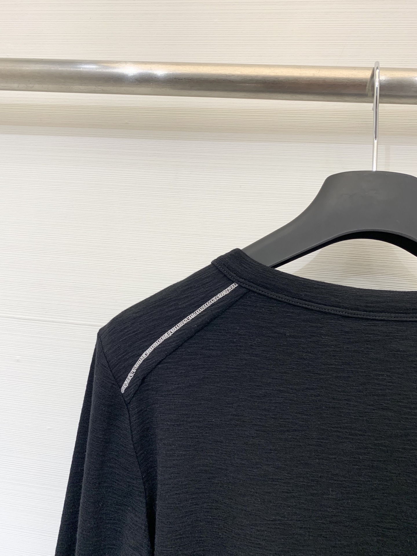 Courreges 25早秋新款 明线拼接半拉链长袖T恤 🉑当打底衫 早秋叠搭也很棒 经典简约单品 两色