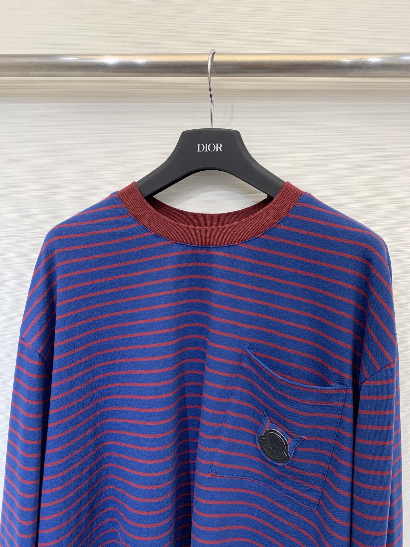 Moncler 25早秋新款 ins蓝红条纹慵懒长袖 高级感百搭撞色打底上衣 超有氛围感 宽松高腰版型 