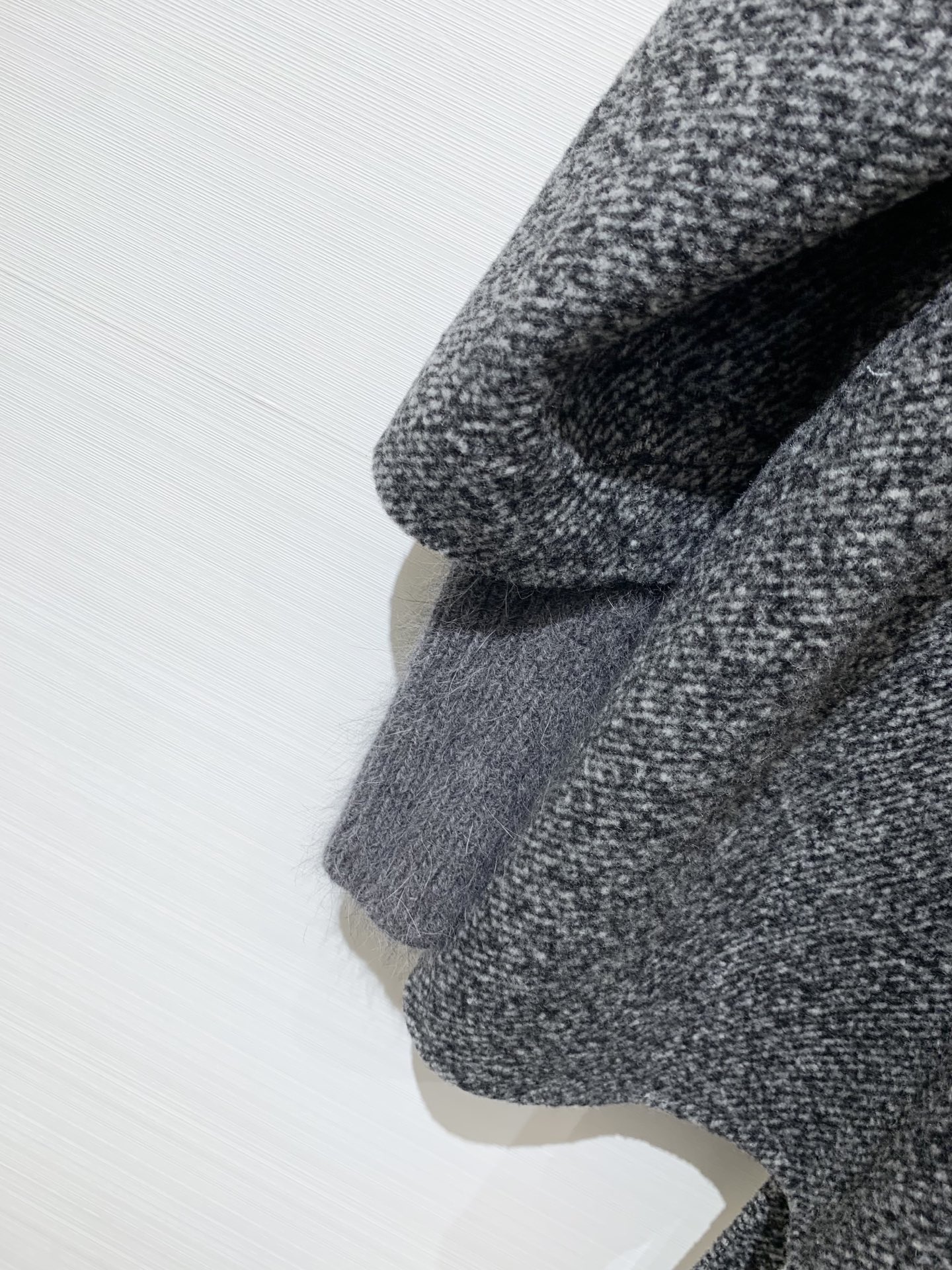 Dior 25秋冬新款 🩶雪花灰针织袖收腰双面羊绒大衣 超有设计感针织袖设计 定制10%羊绒90羊羔毛面