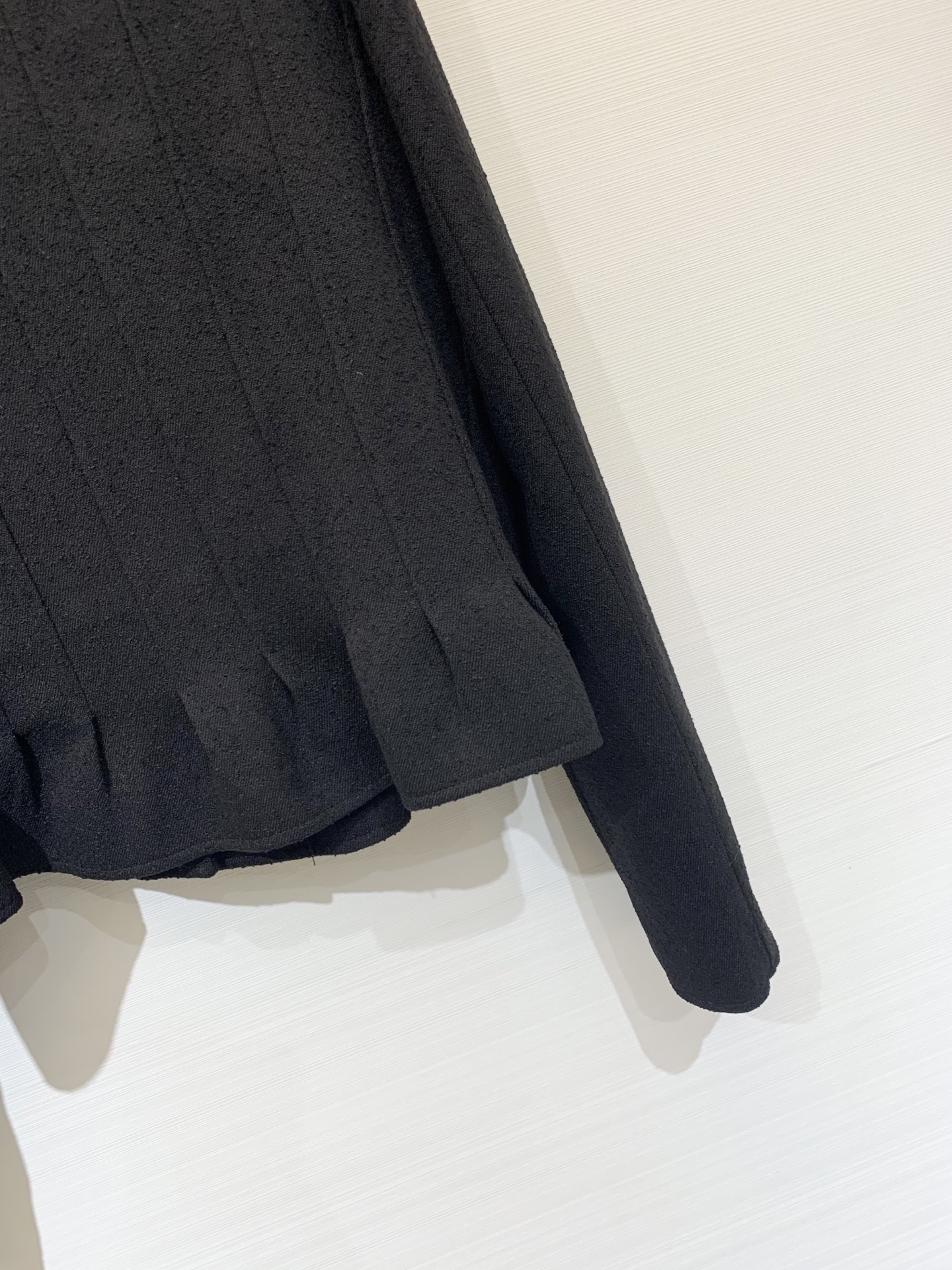 Dio* 25秋冬新款 立领长袖外套 荷叶边下摆设计 CD定制扣 羊毛混纺面料 码数SML