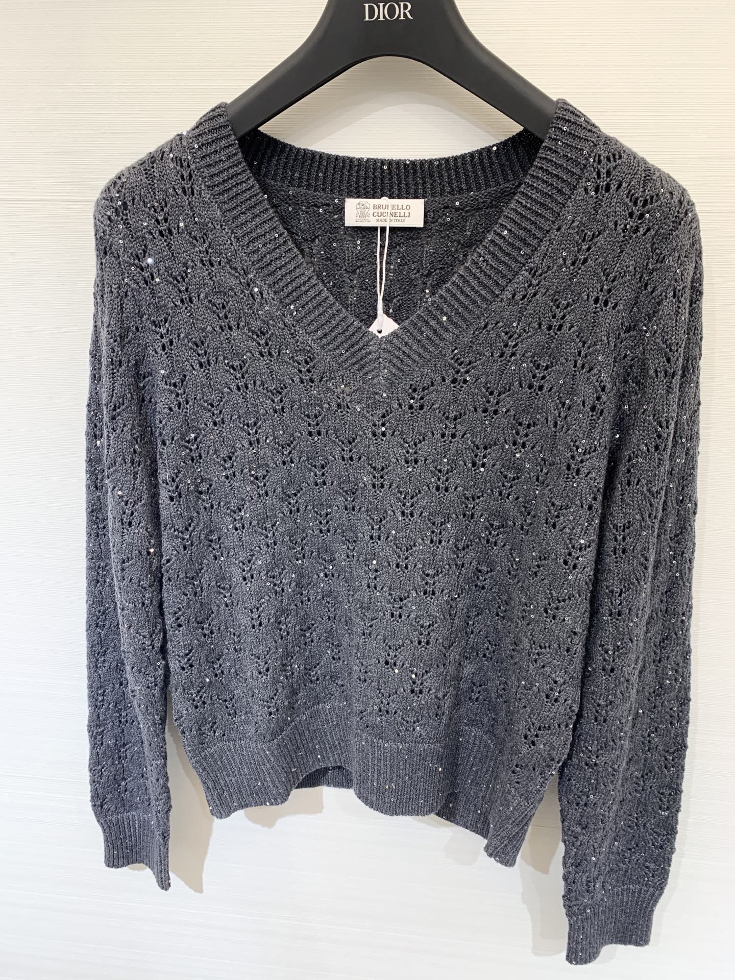 BC 25早秋新款 珠片镂空V领针织长袖 两色sml