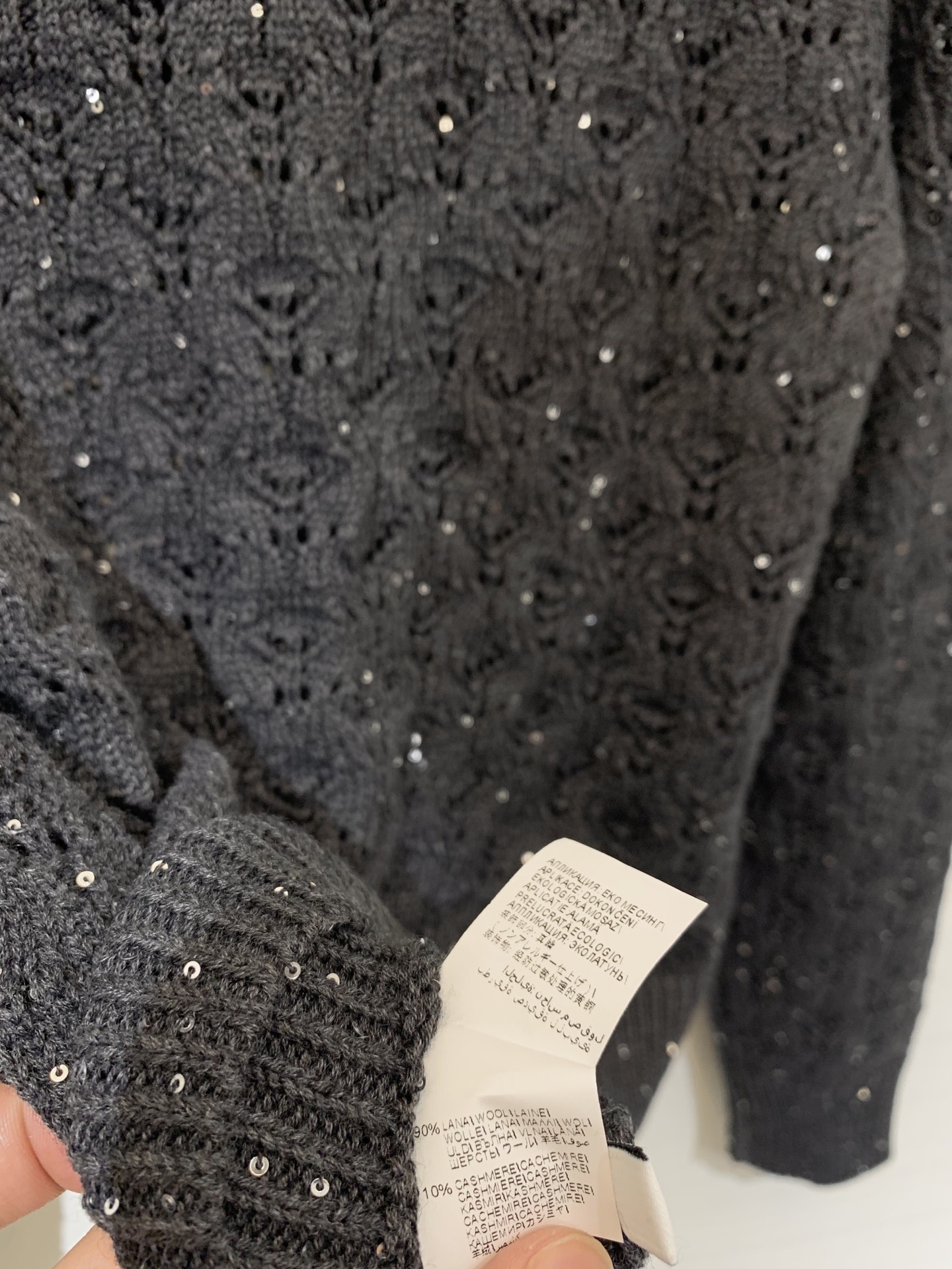 BC 25早秋新款 珠片镂空V领针织长袖 两色sml