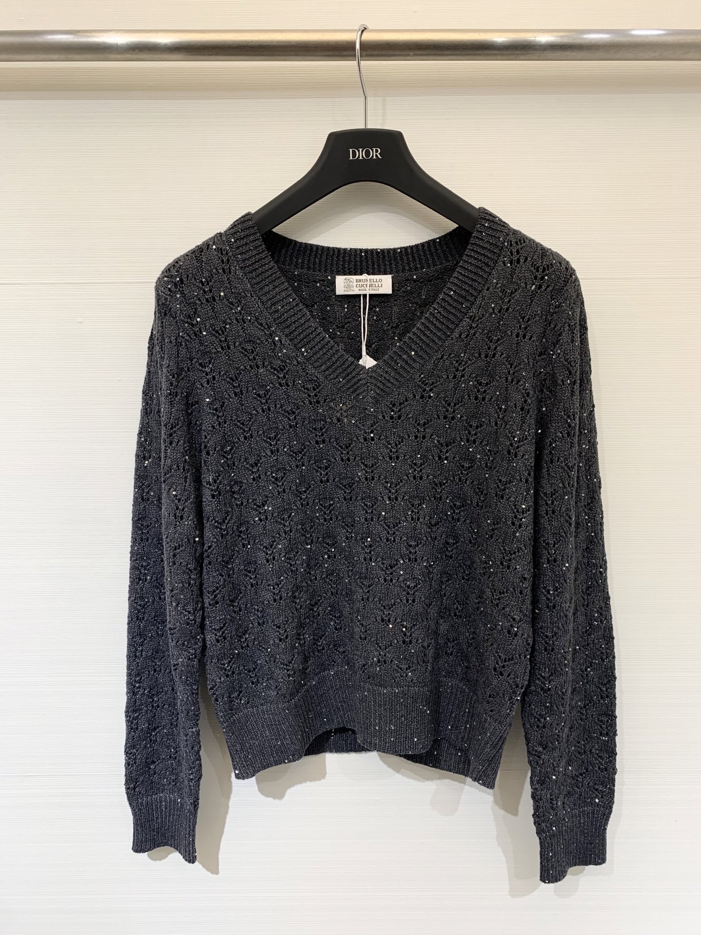 BC 25早秋新款 珠片镂空V领针织长袖 两色sml