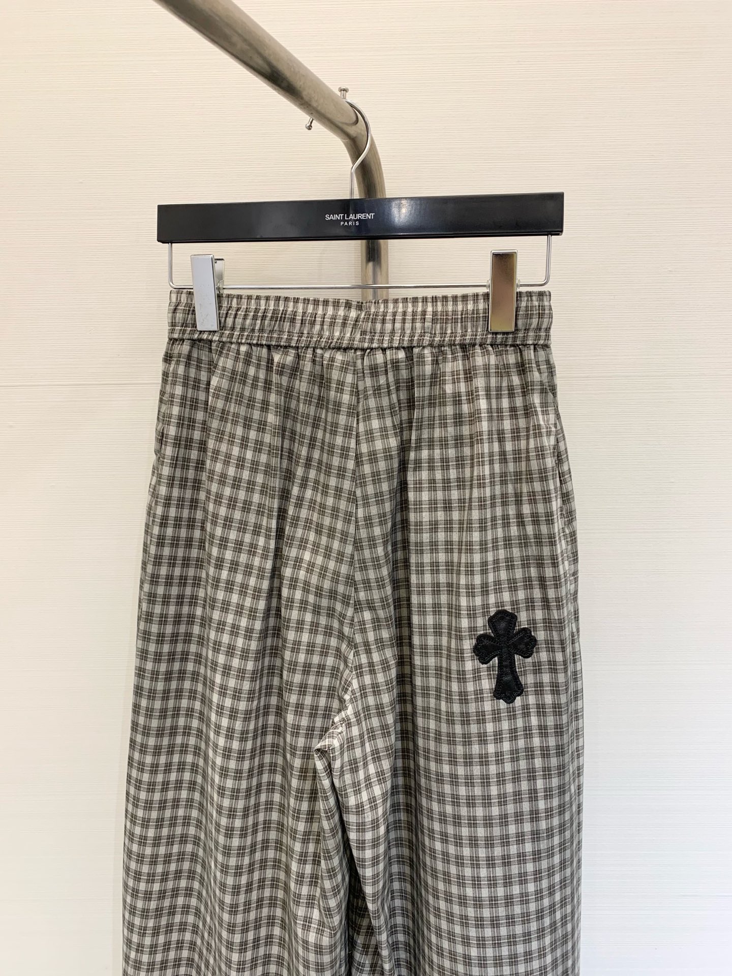 𝐂𝐇克罗心 𝟐𝟓𝐬𝐬 格子刺绣十字标休闲长裤 宽松直筒版型 男女同款𝐬𝐦𝐥