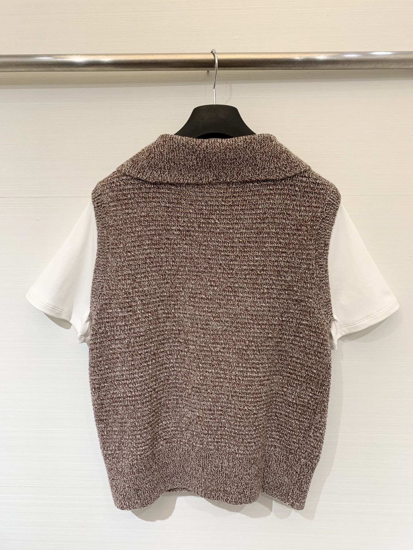 Marni 25早秋新款 假两件半拉毛织短袖 羊毛混纺面料 半拉。olo领设计 假两件短袖叠搭穿法 下摆