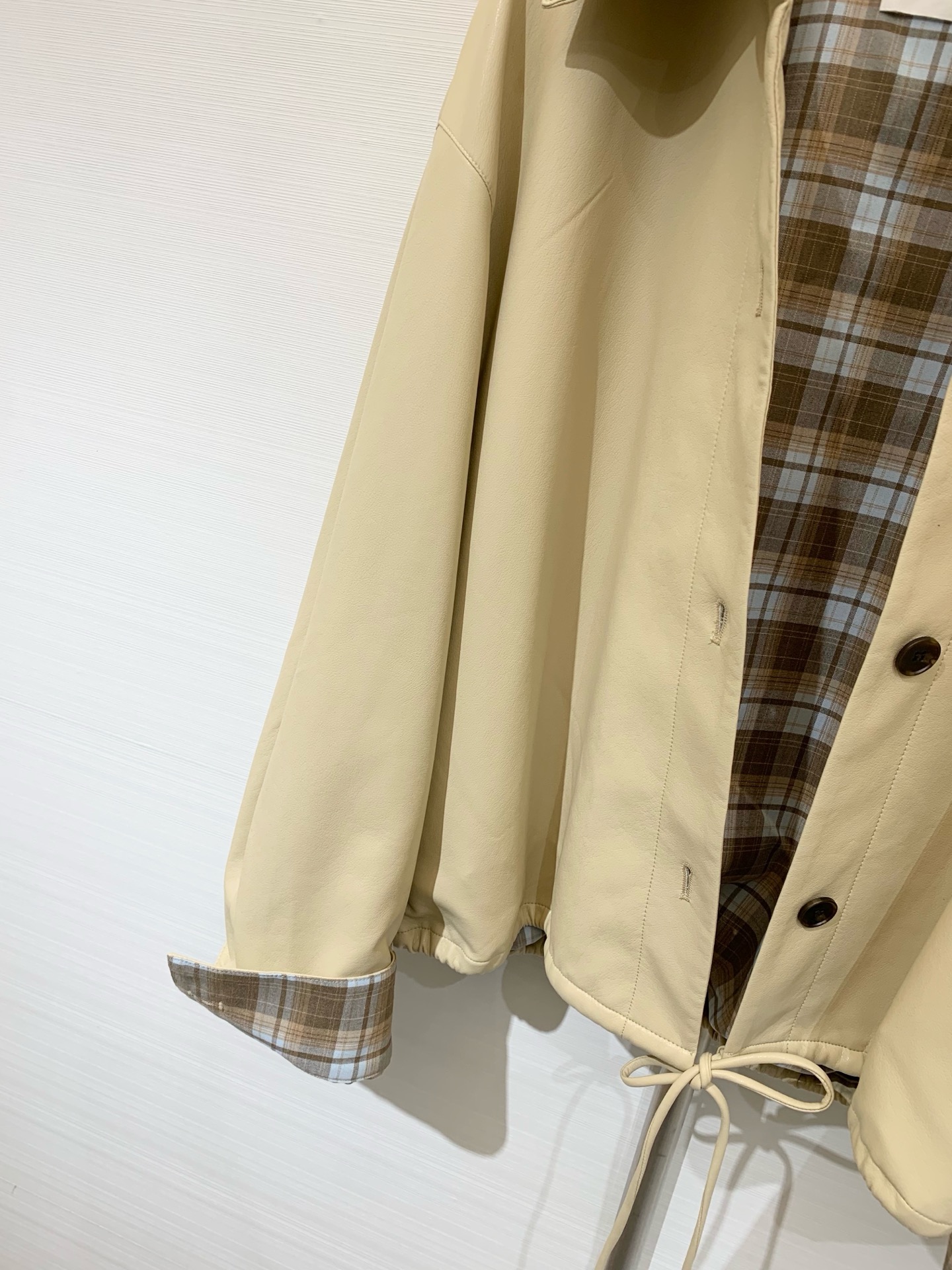 IsabelMarant 25秋季新款🆕 复古翻领收腰皮夹克/外套 内里复古格纹工艺简直是叠穿神器 外层